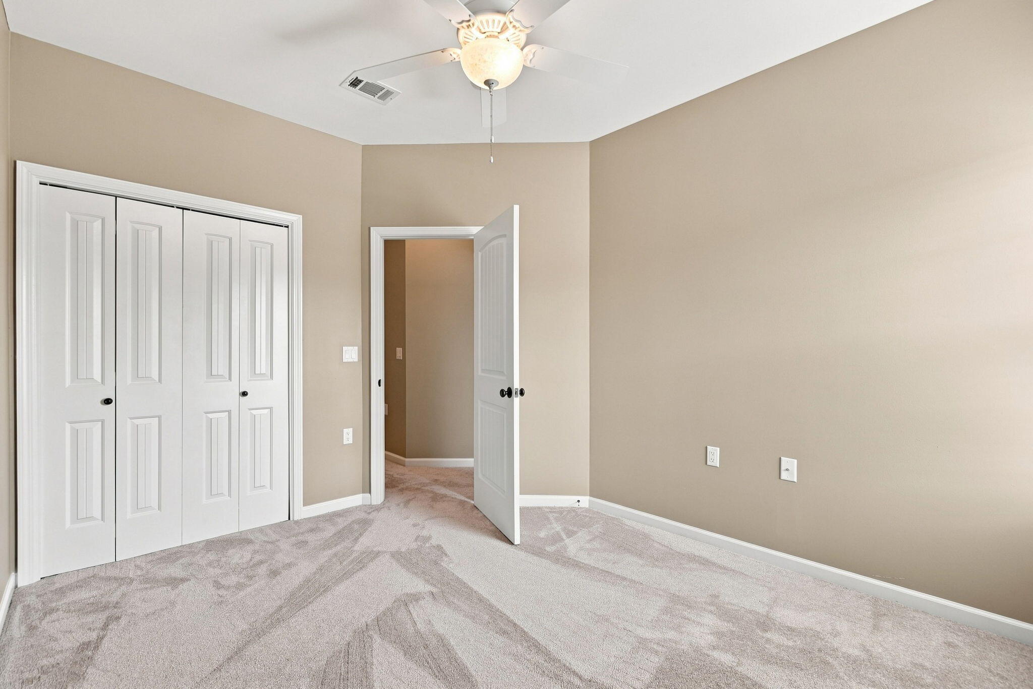 TRADITIONS AT WALTON OAKS - Residential
