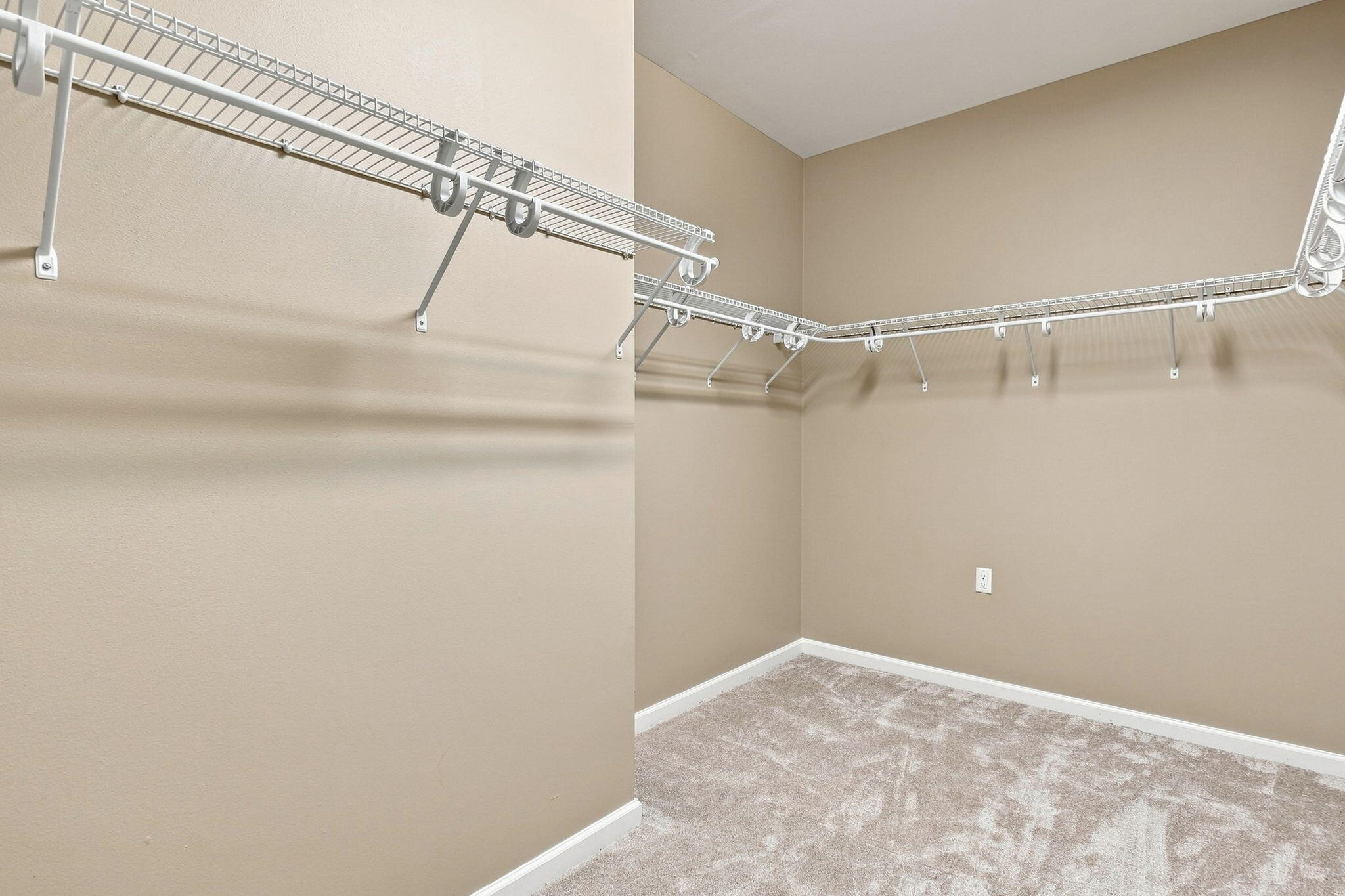 TRADITIONS AT WALTON OAKS - Residential