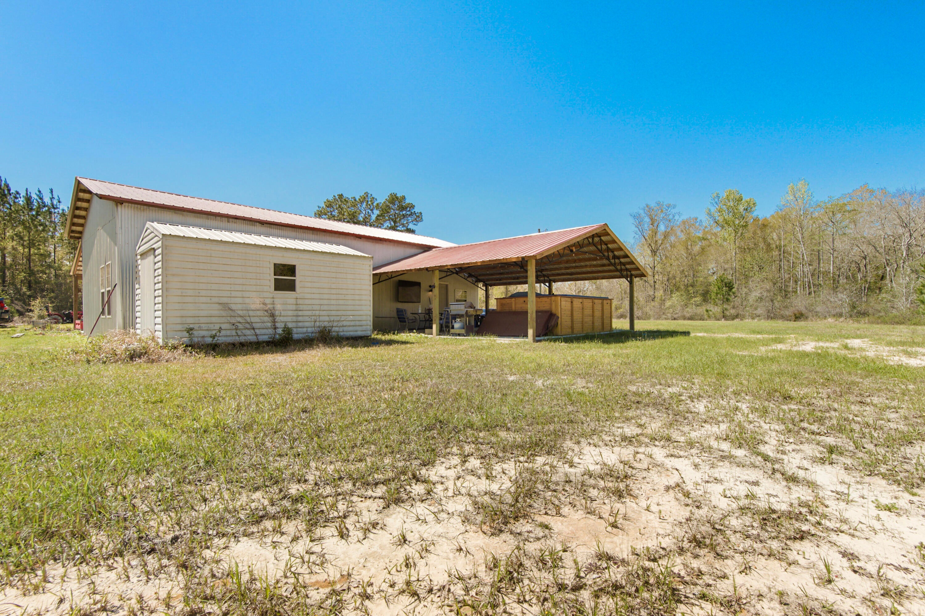 NO RECORDED SUBDIVISION - Residential