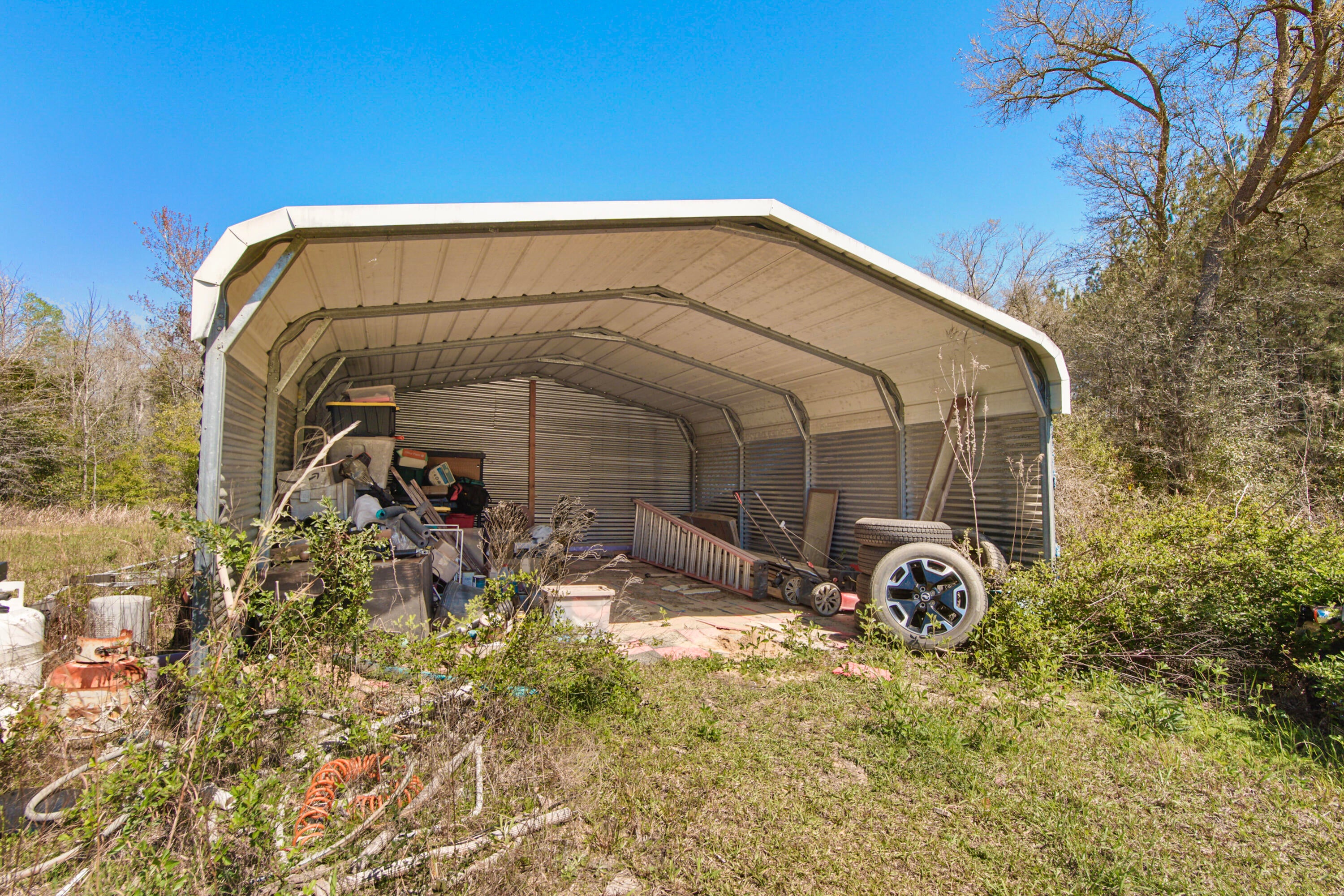 NO RECORDED SUBDIVISION - Residential