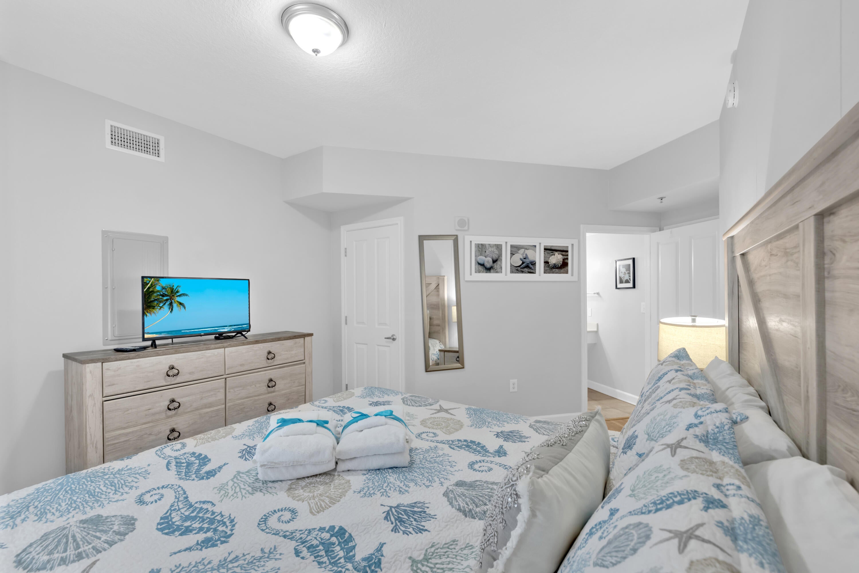SHORES OF PANAMA - Residential