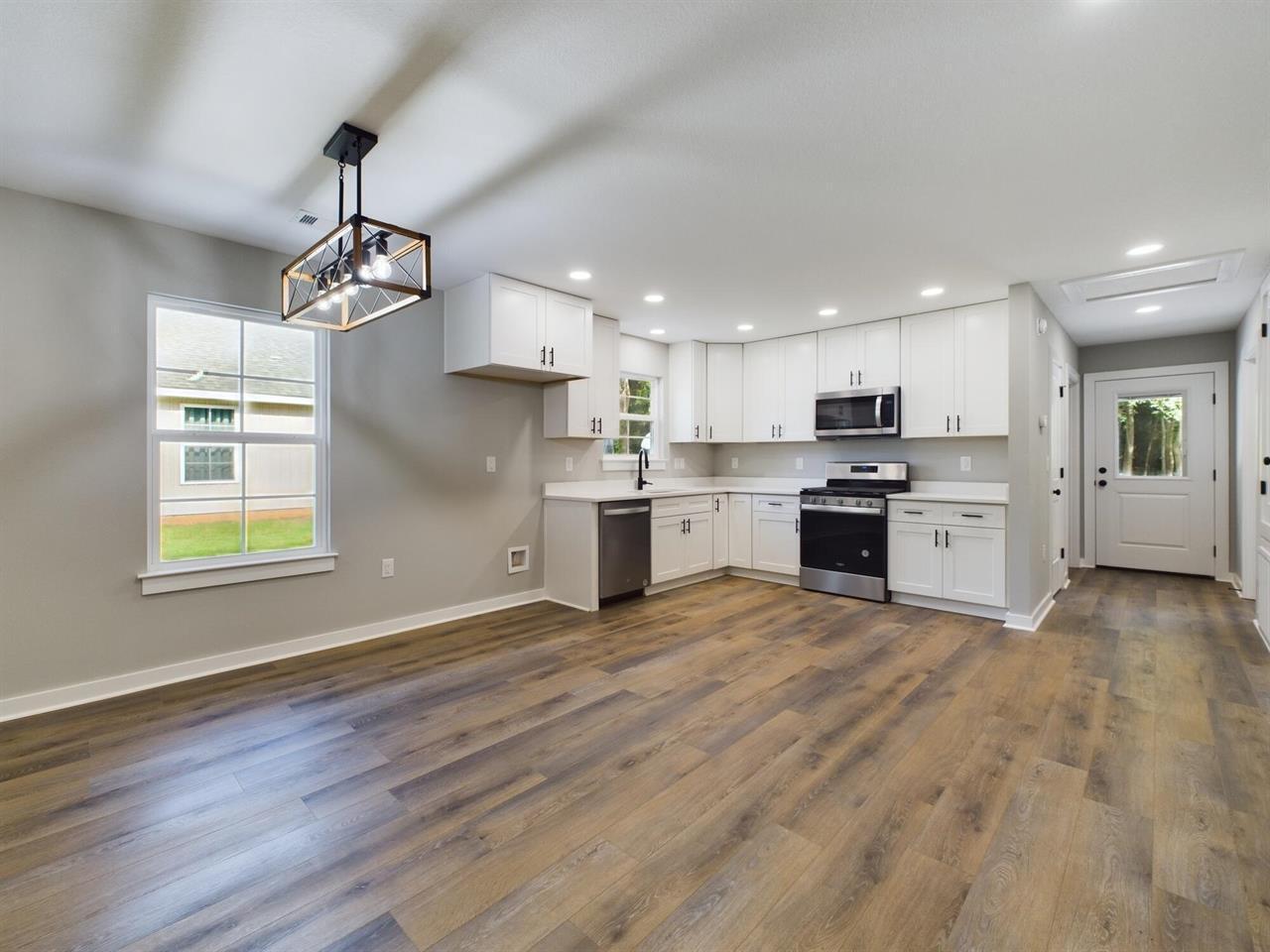 NO RECORDED SUBDIVISION - Residential