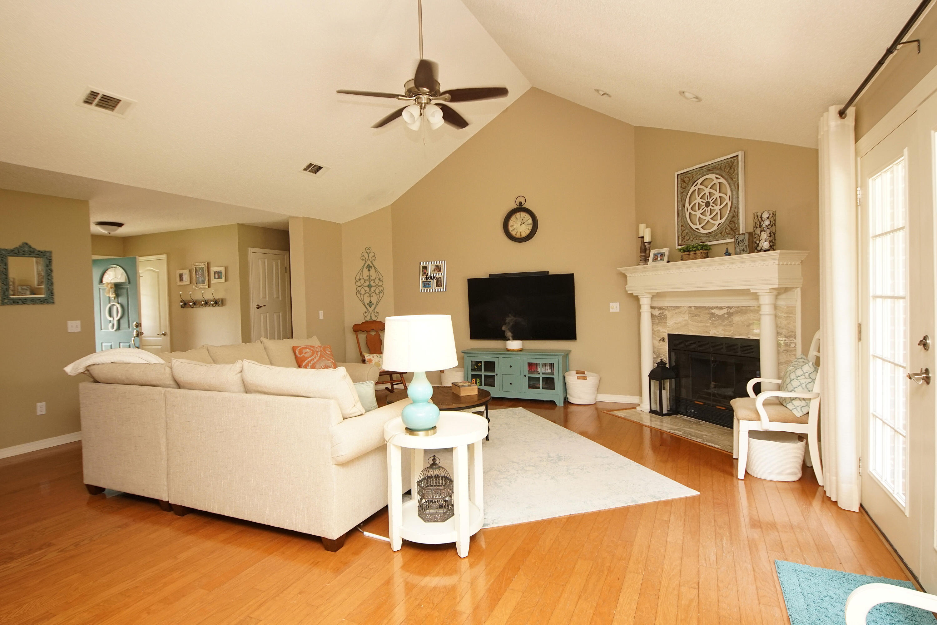 PARKWOOD ESTATES PH 1 BLUEWATER BAY - Residential