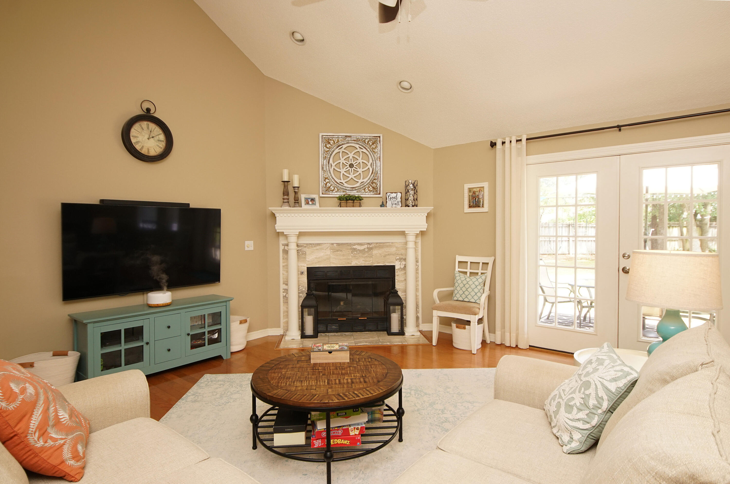 PARKWOOD ESTATES PH 1 BLUEWATER BAY - Residential