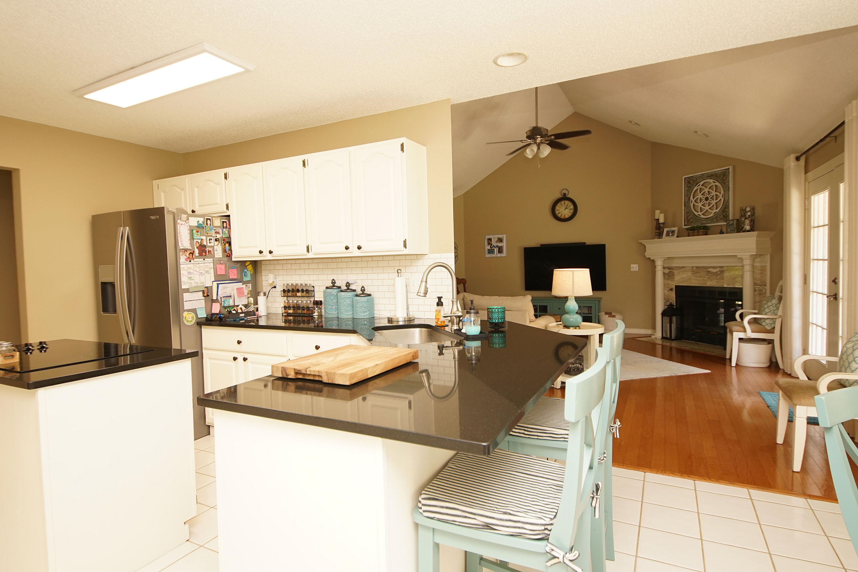 PARKWOOD ESTATES PH 1 BLUEWATER BAY - Residential
