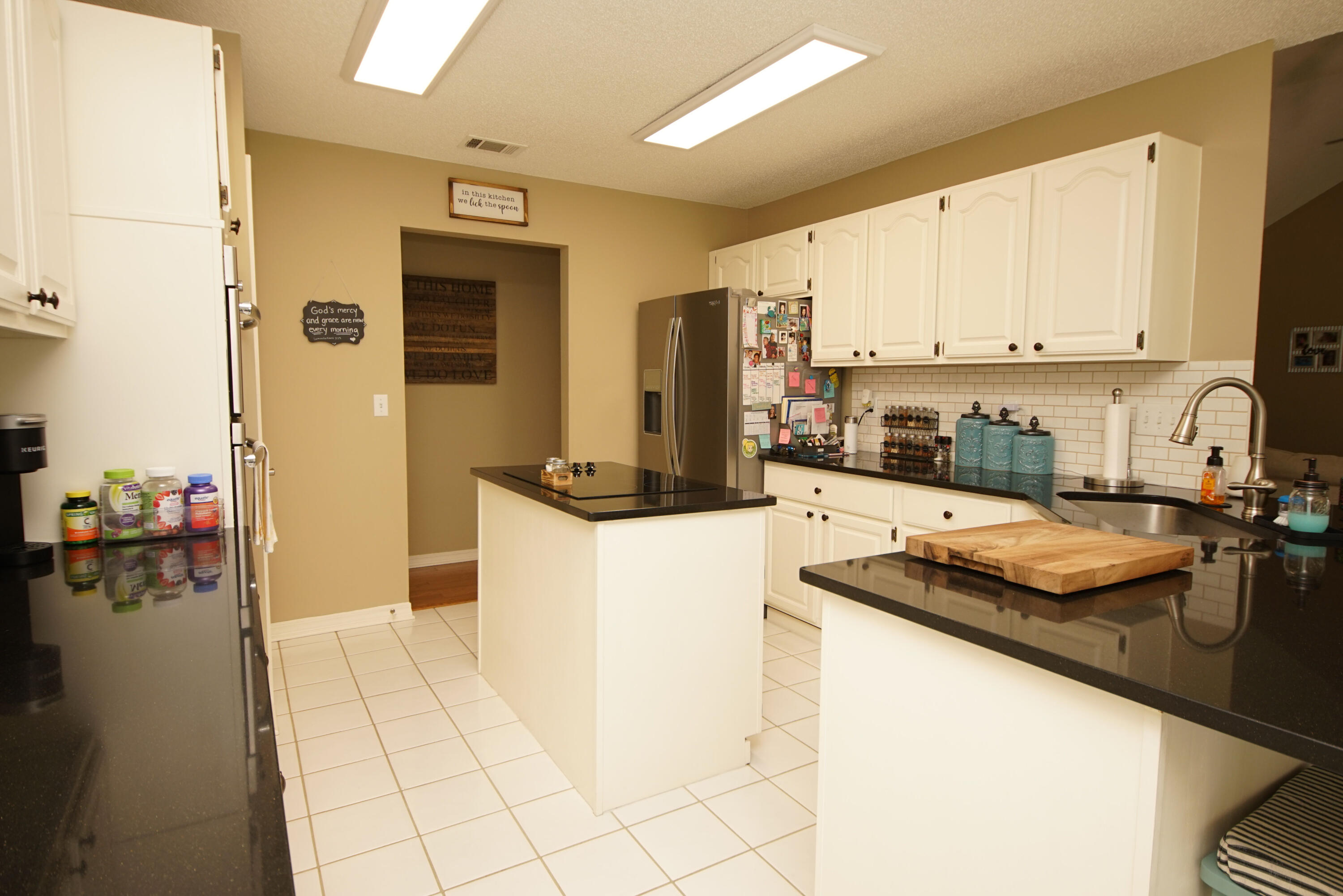 PARKWOOD ESTATES PH 1 BLUEWATER BAY - Residential