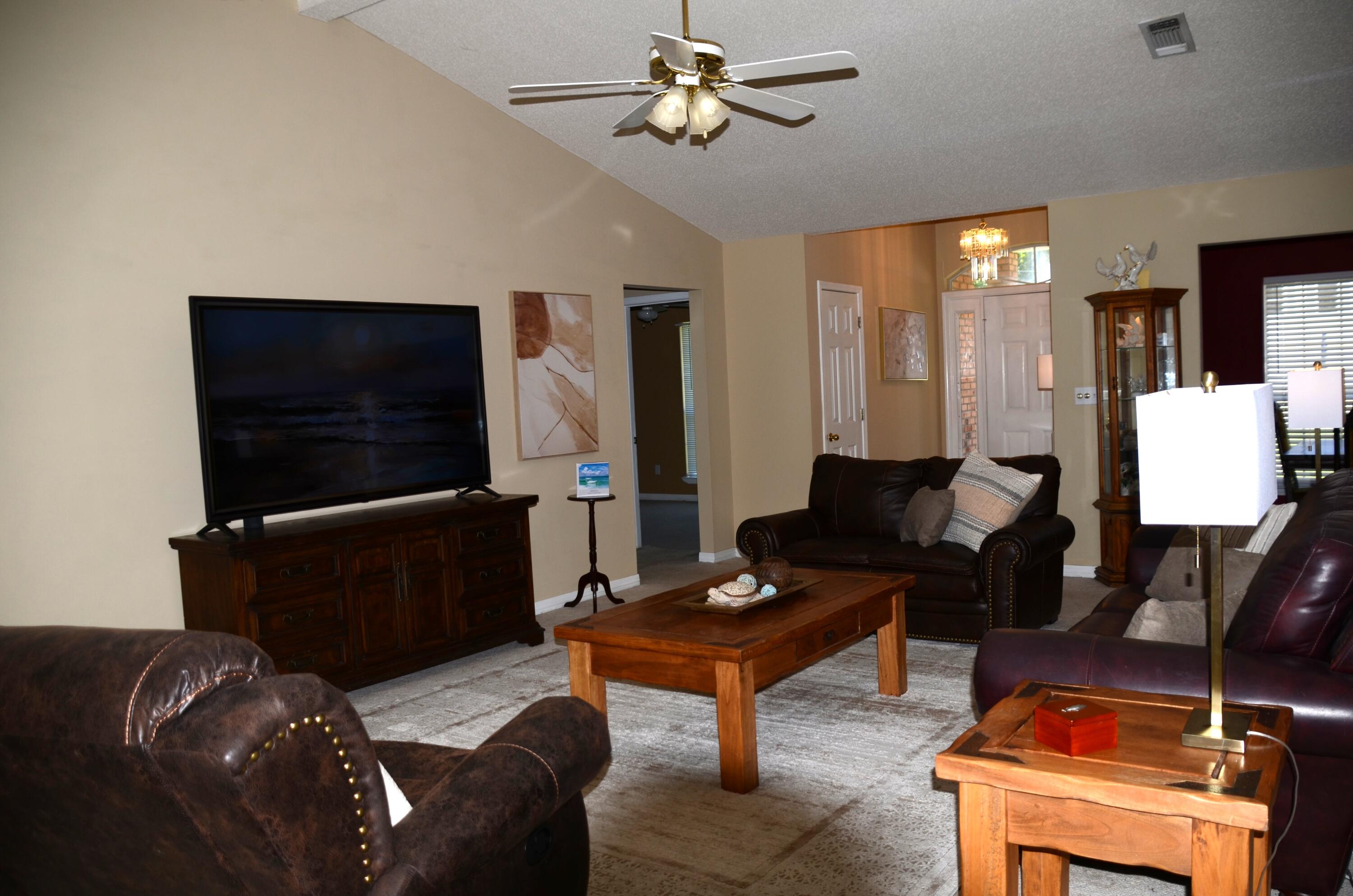 BAYVIEW MANOR 1ST ADDN - Residential