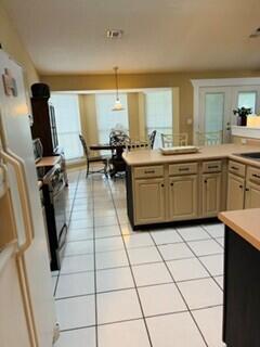 BAYVIEW MANOR 1ST ADDN - Residential