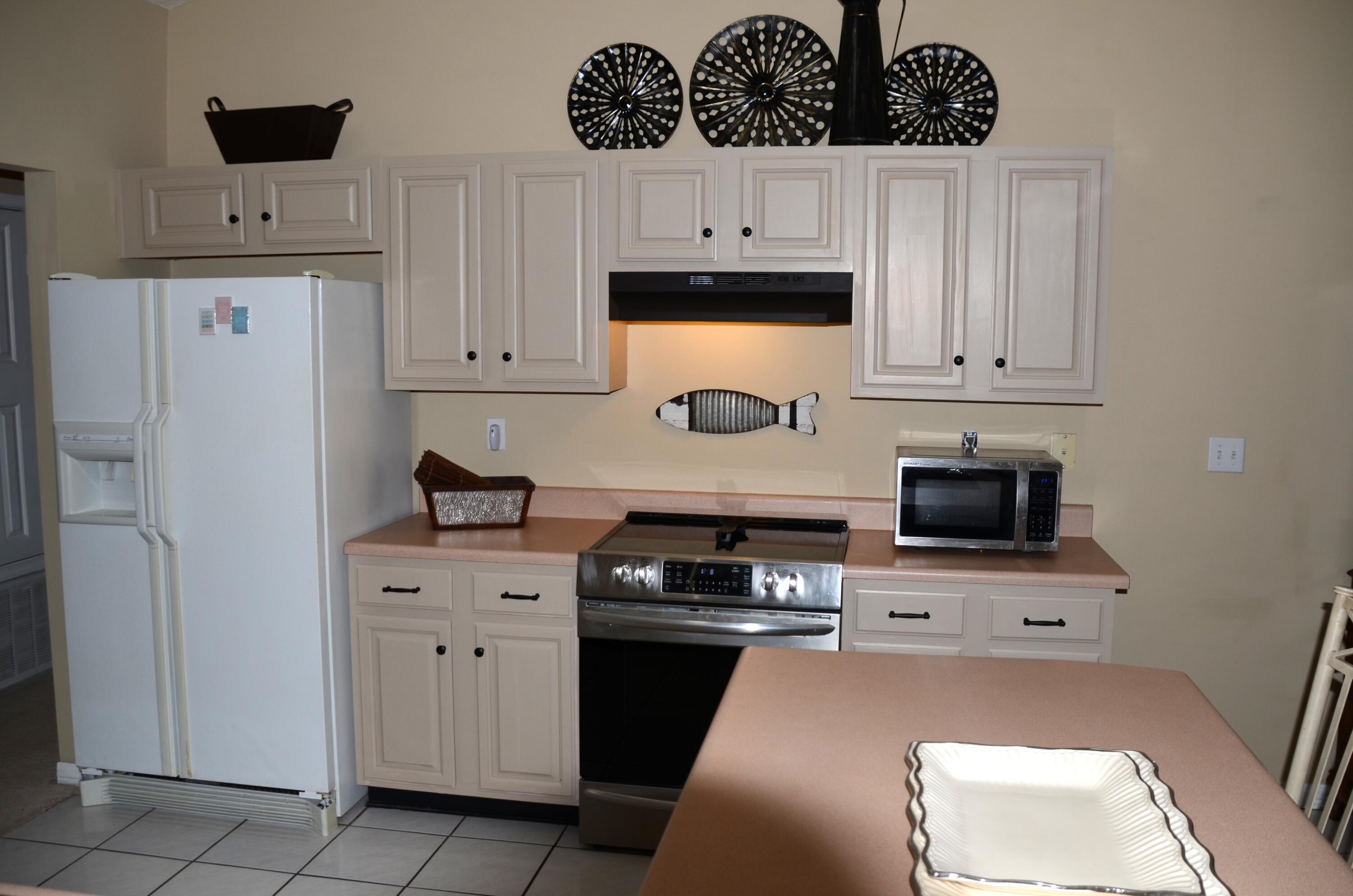 BAYVIEW MANOR 1ST ADDN - Residential