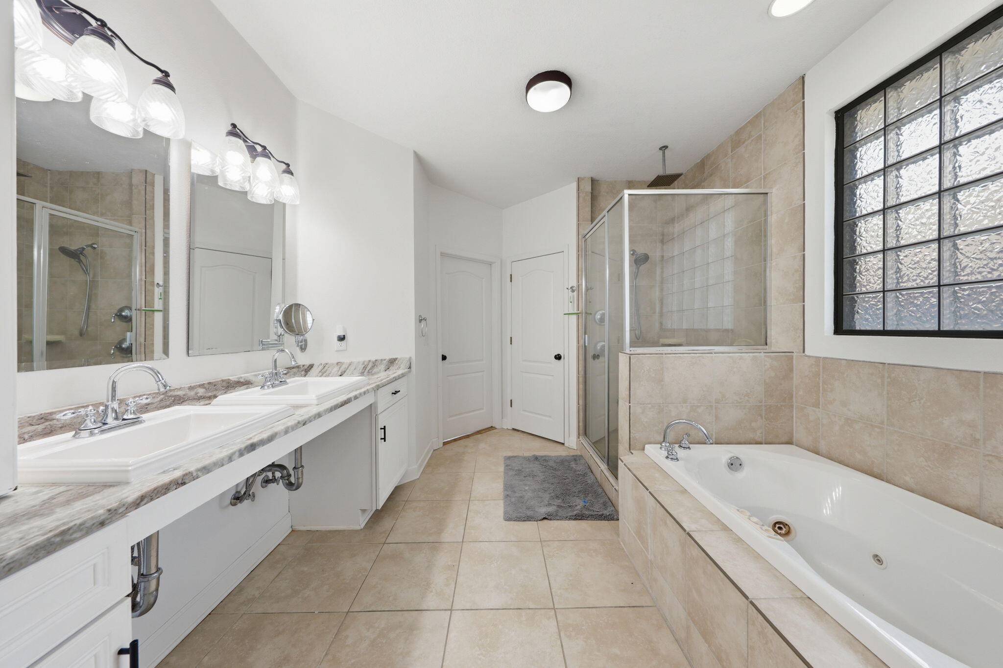 TIGER TRACE - Residential