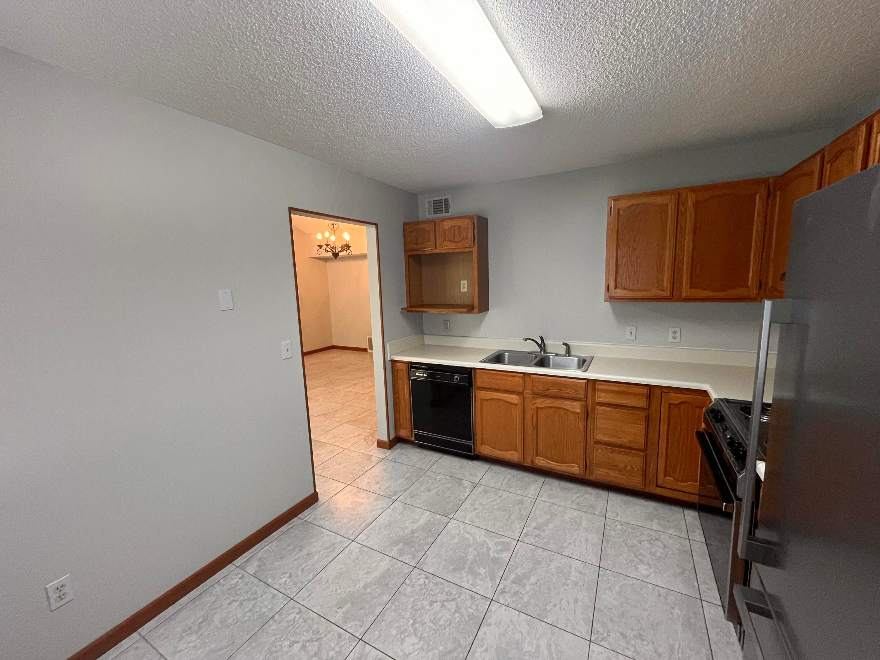 CEDAR RIDGE PH 8 - Residential Lease