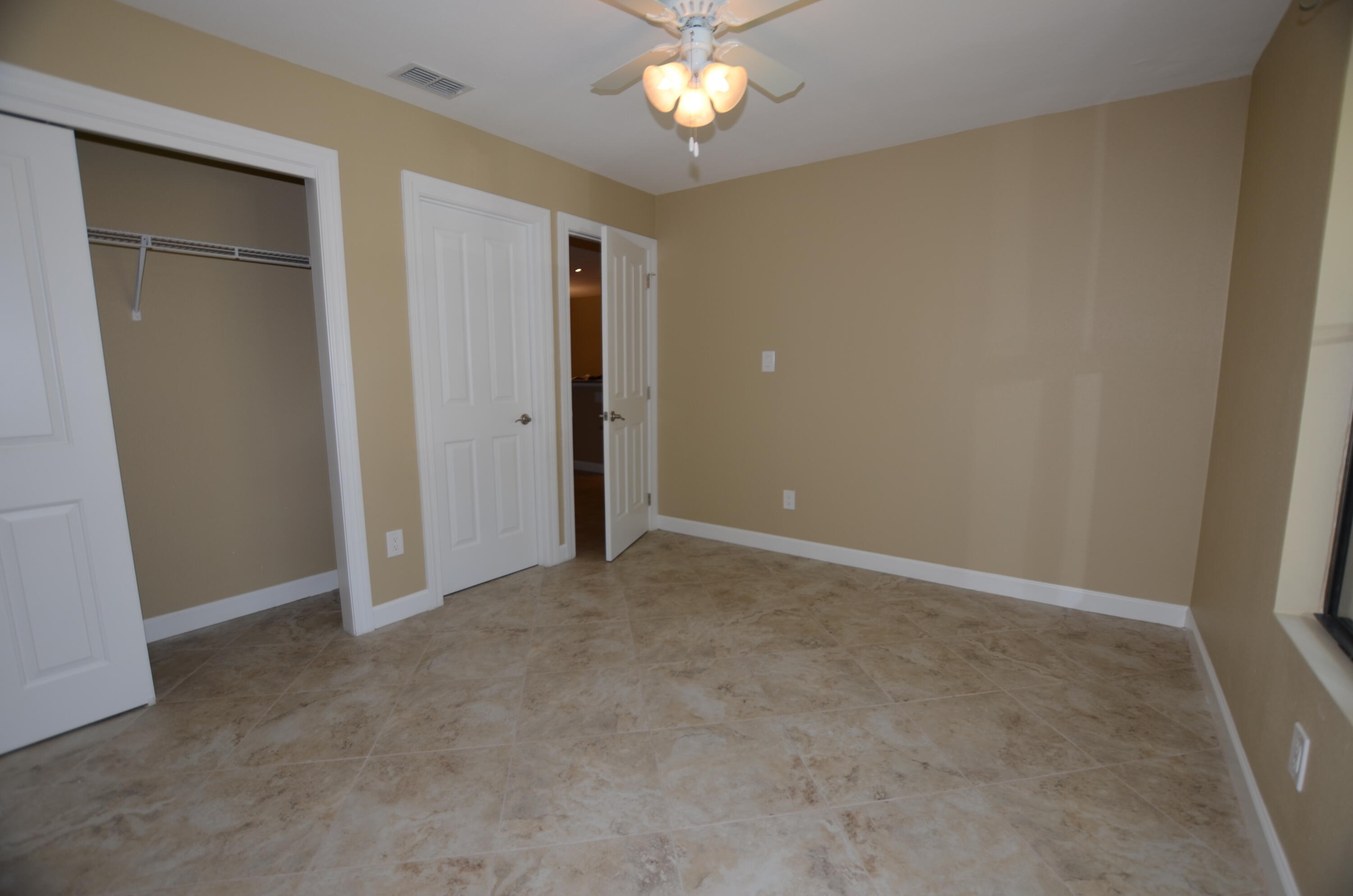 BAYOU VILLAGE CONDO PH 1 - Residential Lease