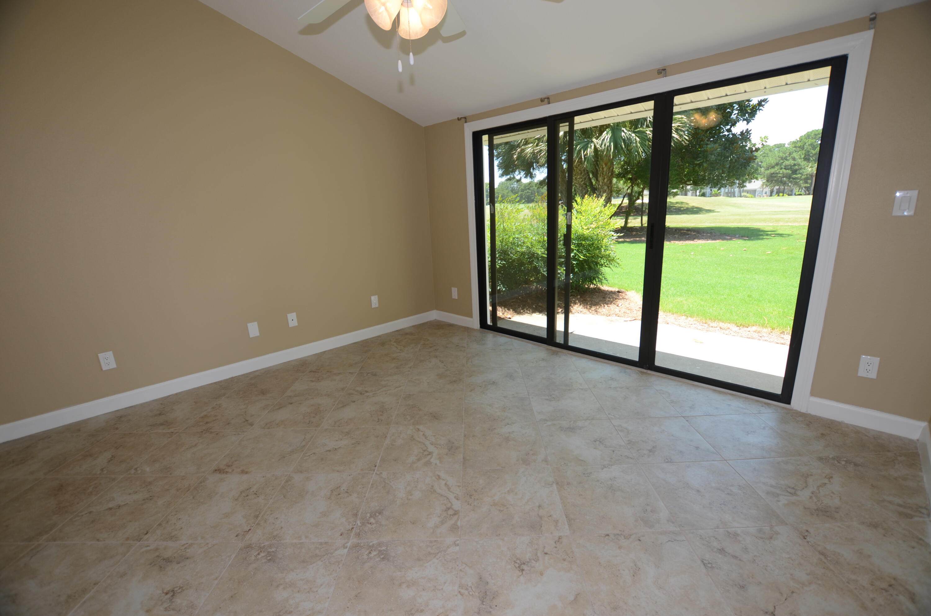 BAYOU VILLAGE CONDO PH 1 - Residential Lease