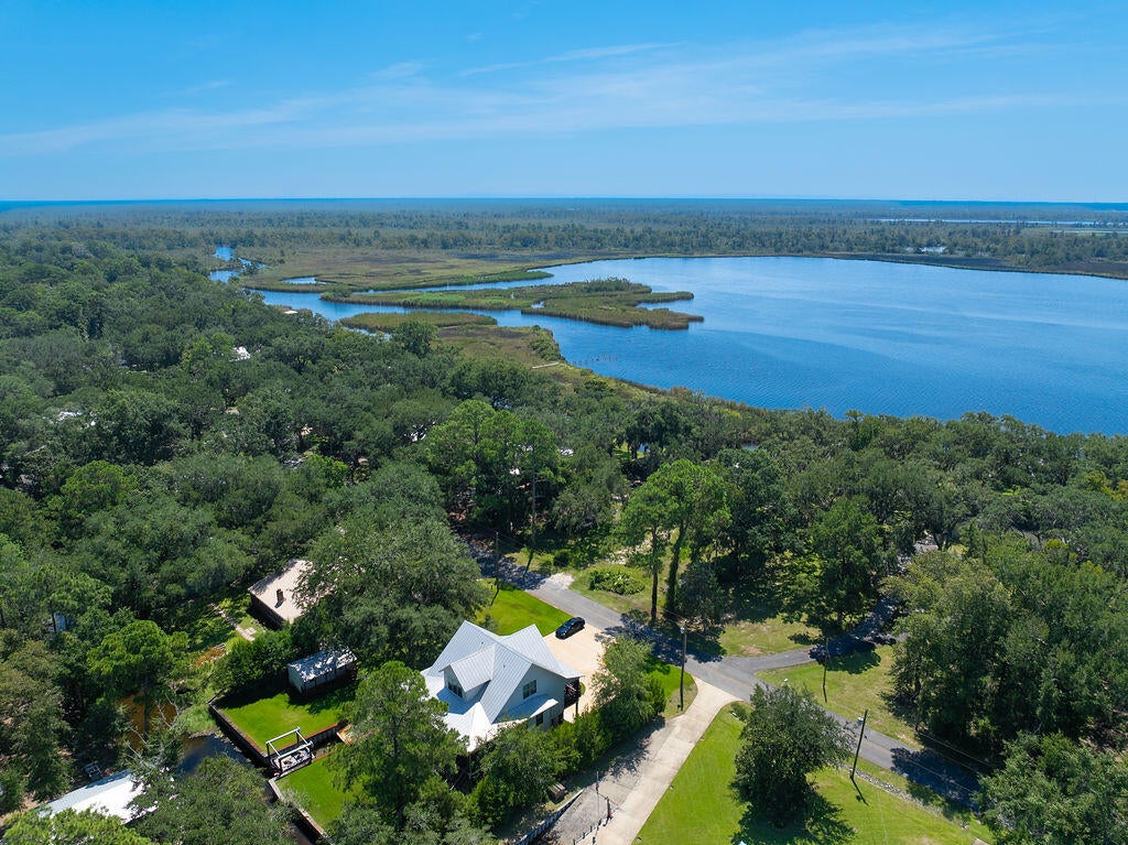 TWIN OAKS 1ST ADDN - Residential