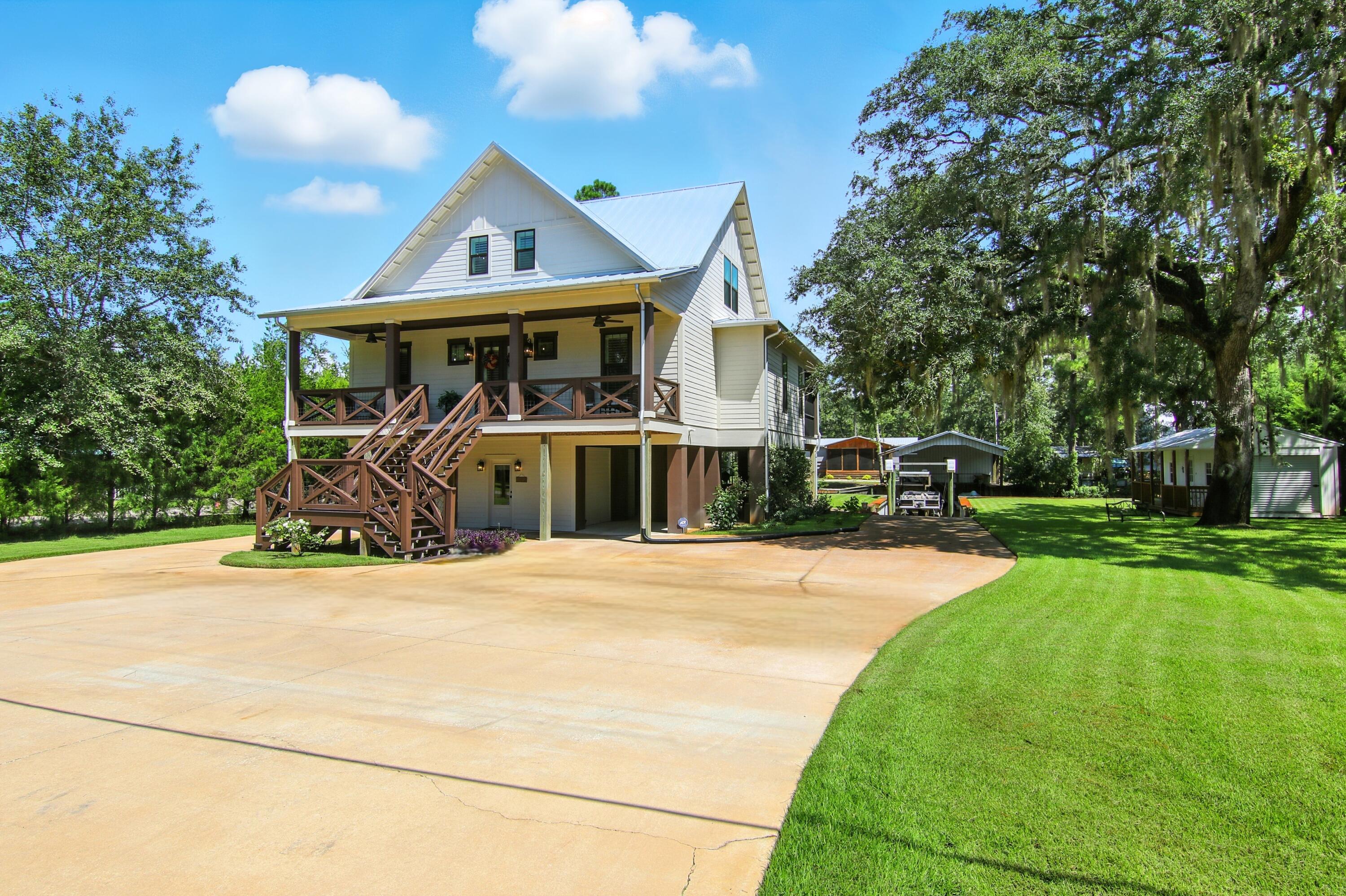 TWIN OAKS 1ST ADDN - Residential