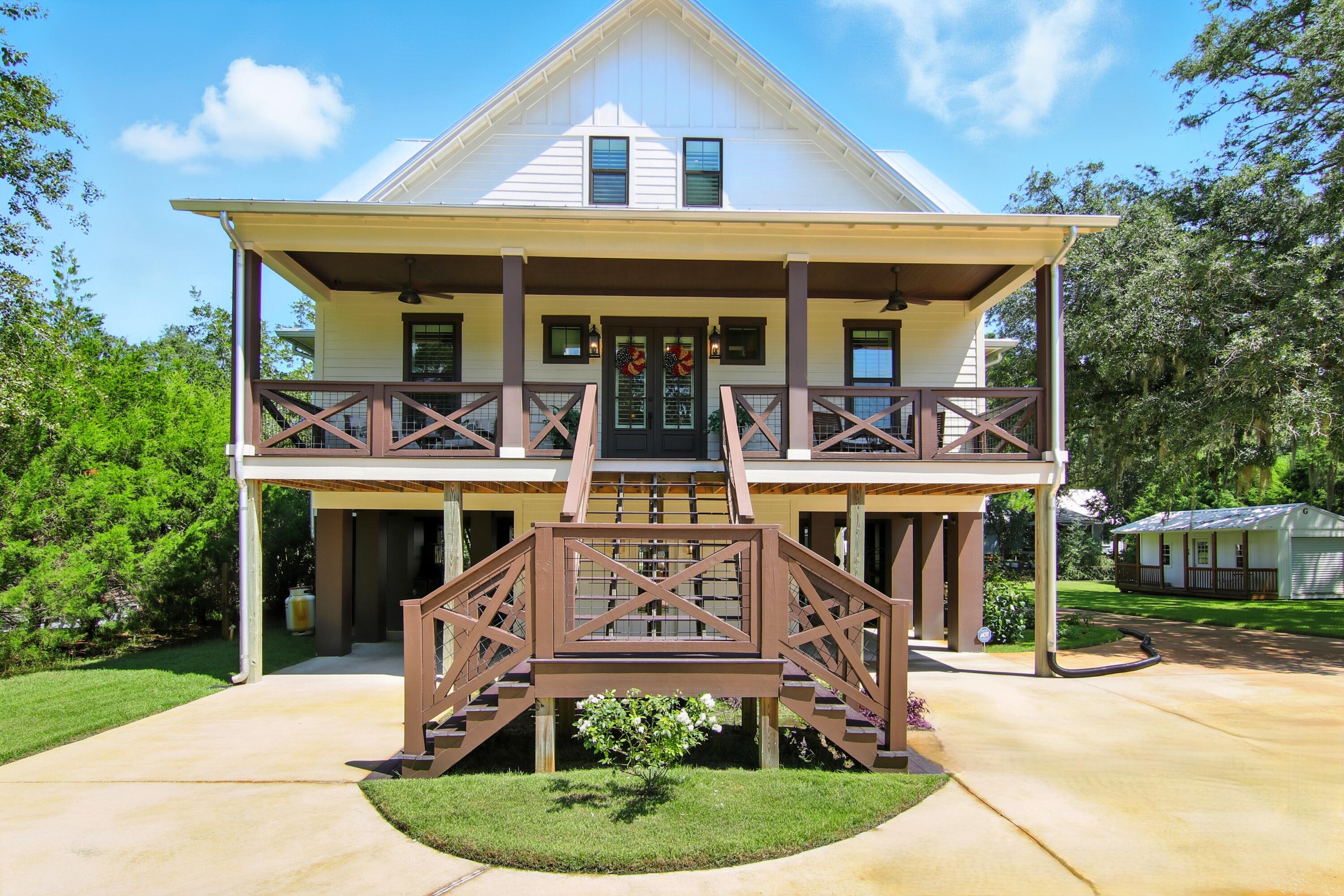 TWIN OAKS 1ST ADDN - Residential