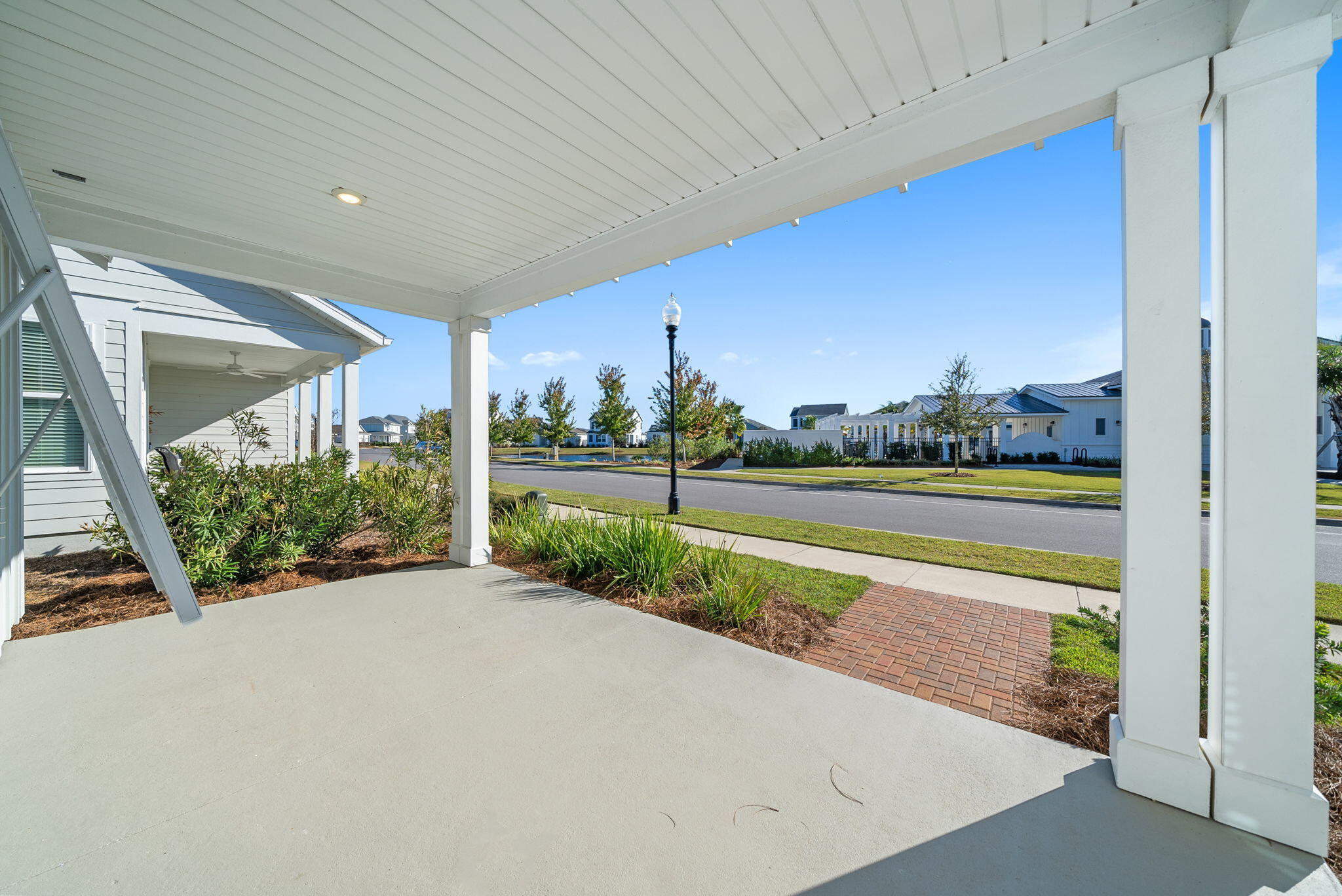 SWEET BAY - Residential
