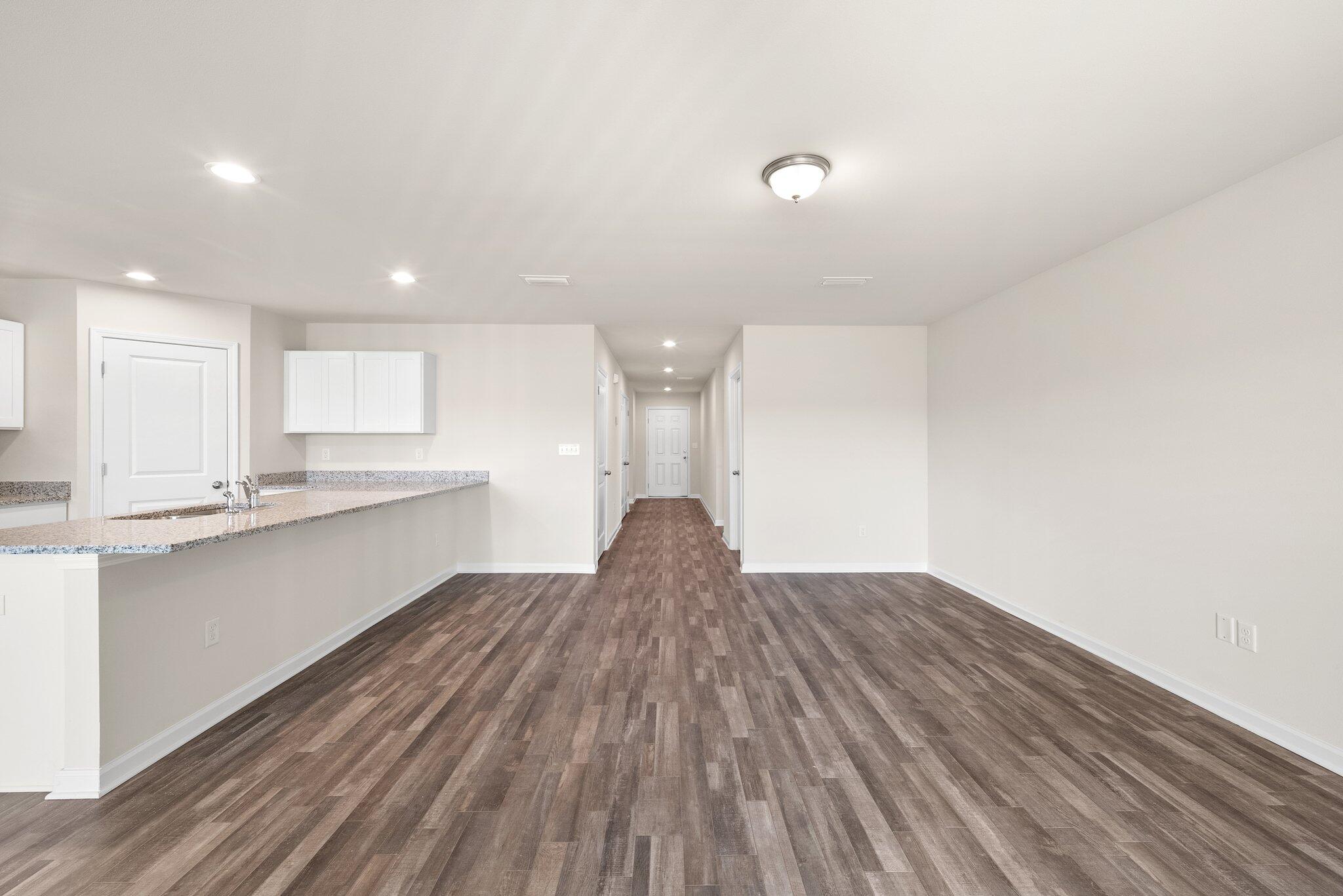 CROSS CREEK - Residential Lease