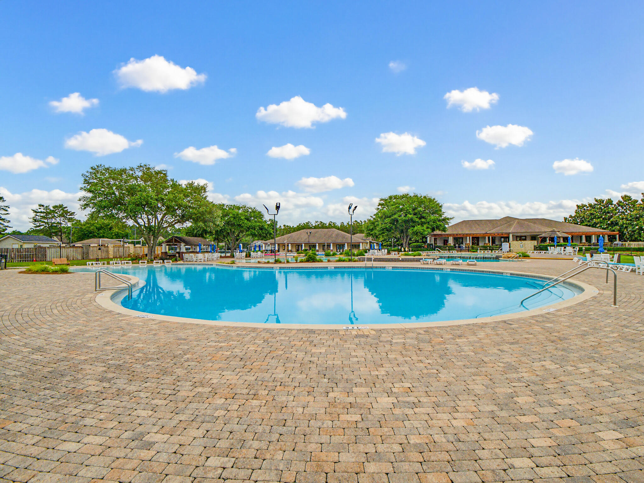 HAMMOCK BAY - Residential