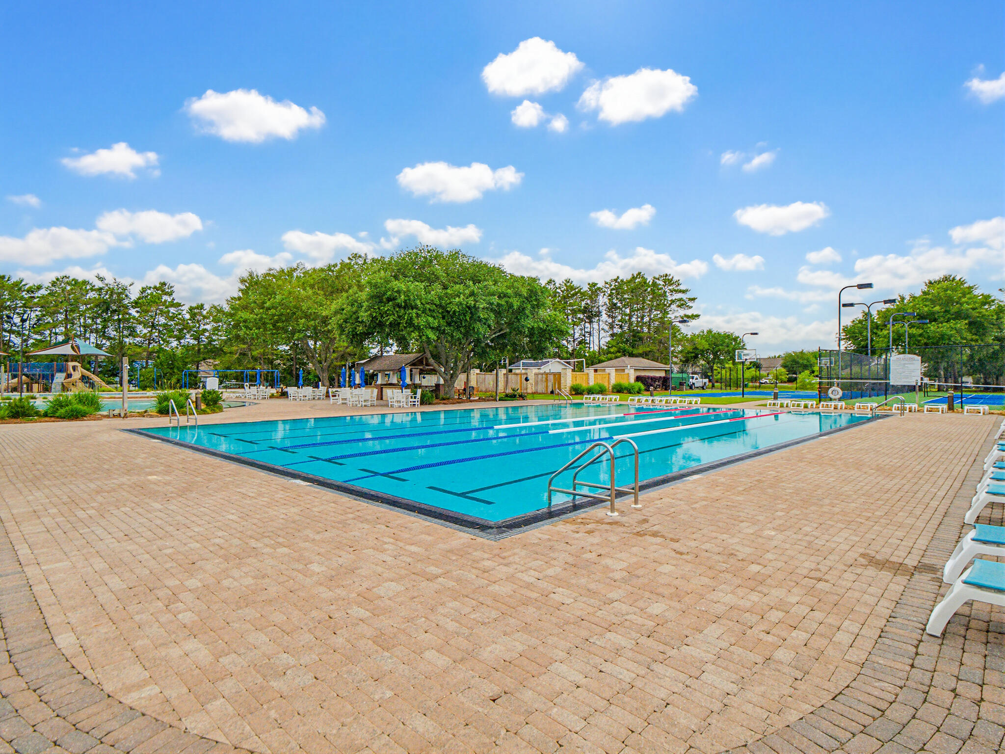 HAMMOCK BAY - Residential