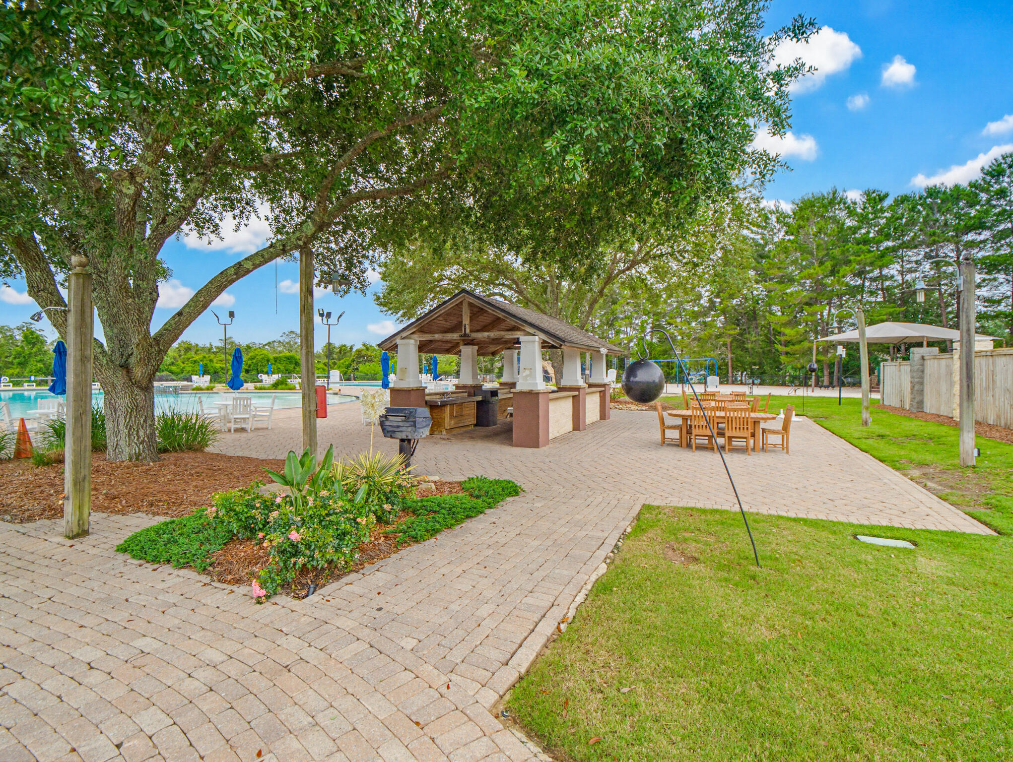 HAMMOCK BAY - Residential