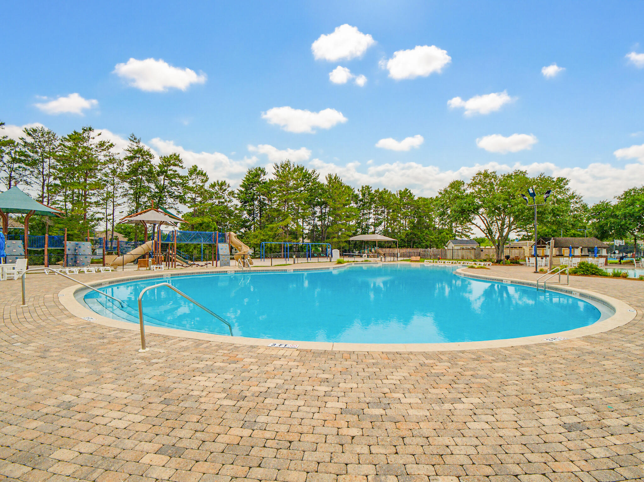 HAMMOCK BAY - Residential