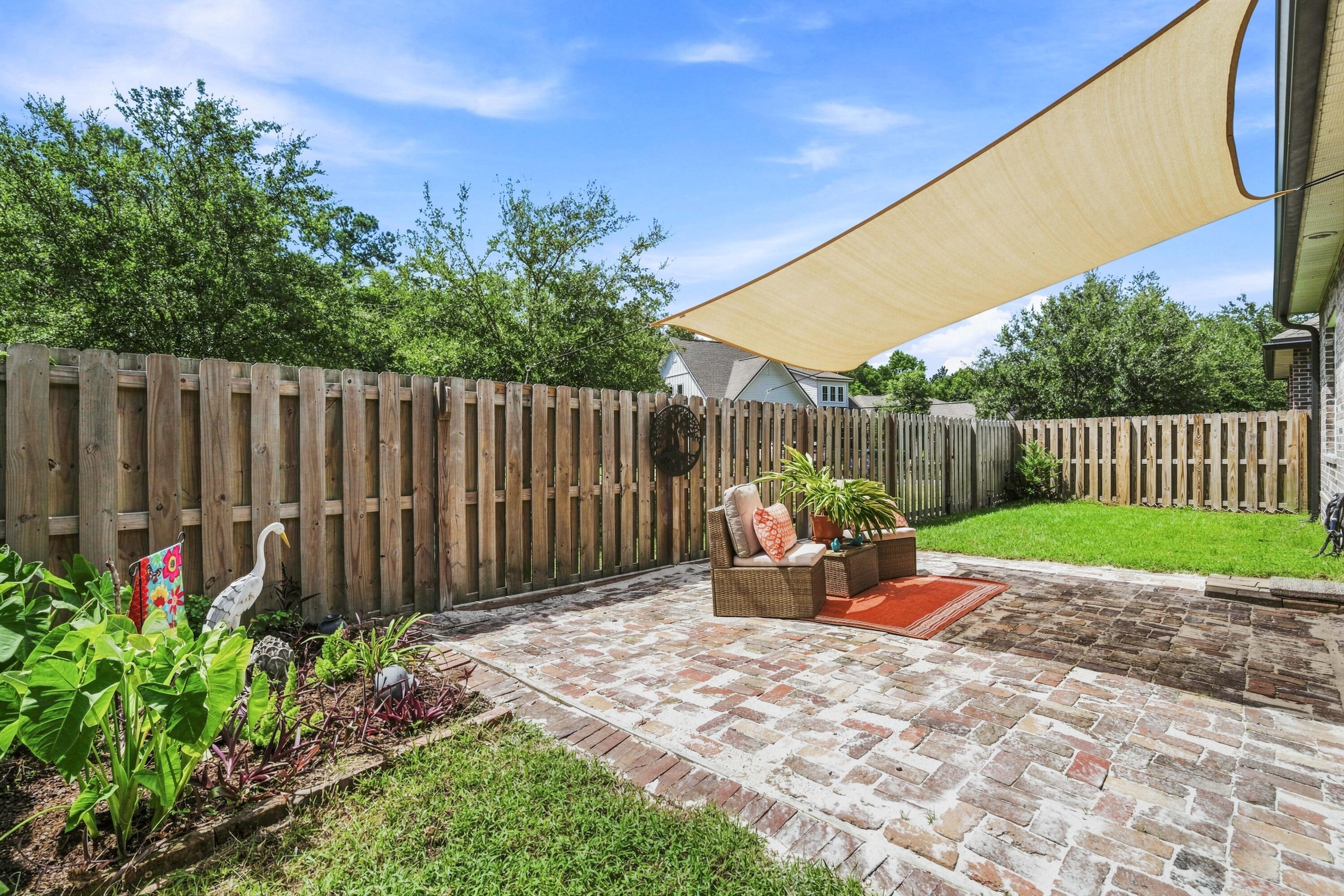 LAUREL OAKS S/D - Residential
