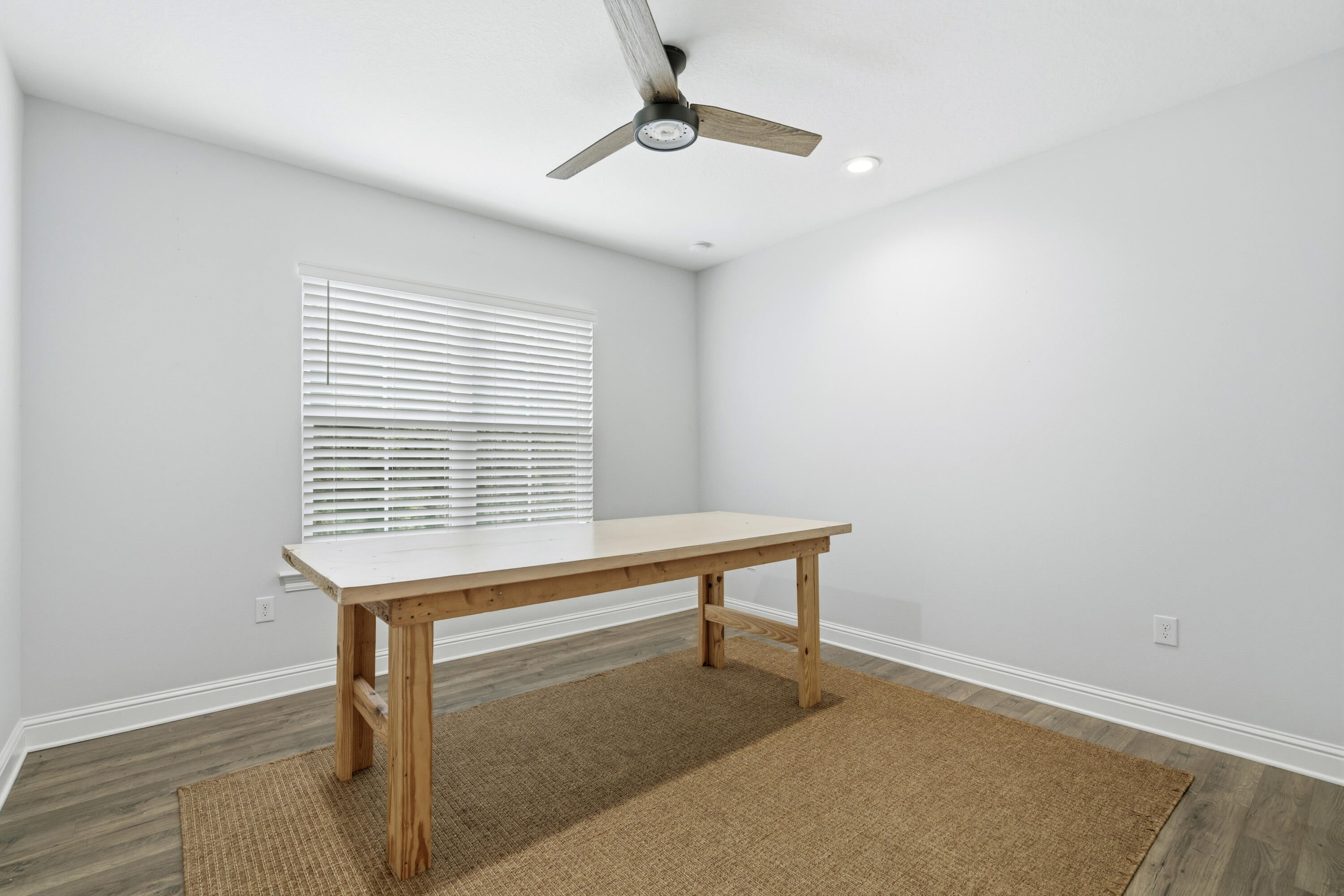 LAUREL OAKS S/D - Residential