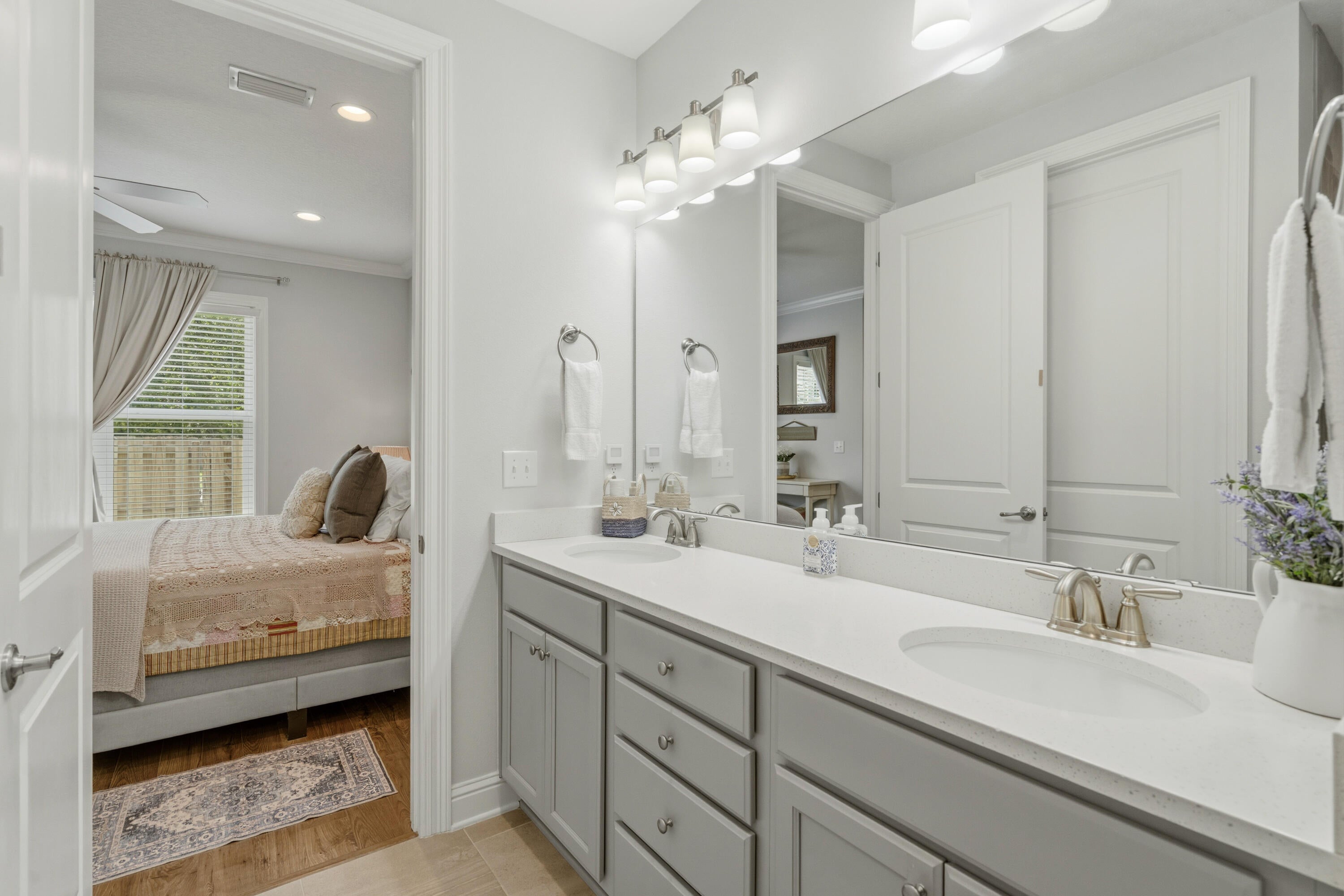 LAUREL OAKS S/D - Residential