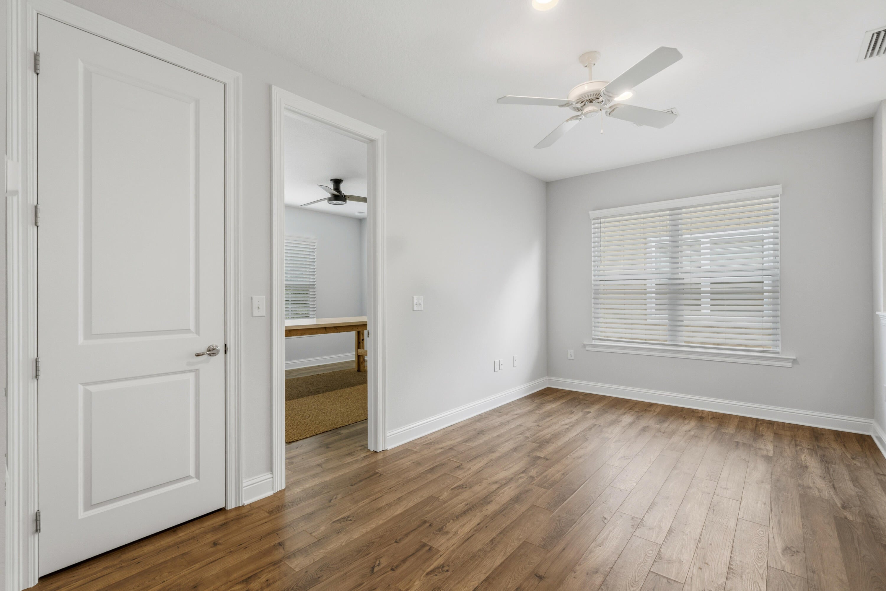 LAUREL OAKS S/D - Residential