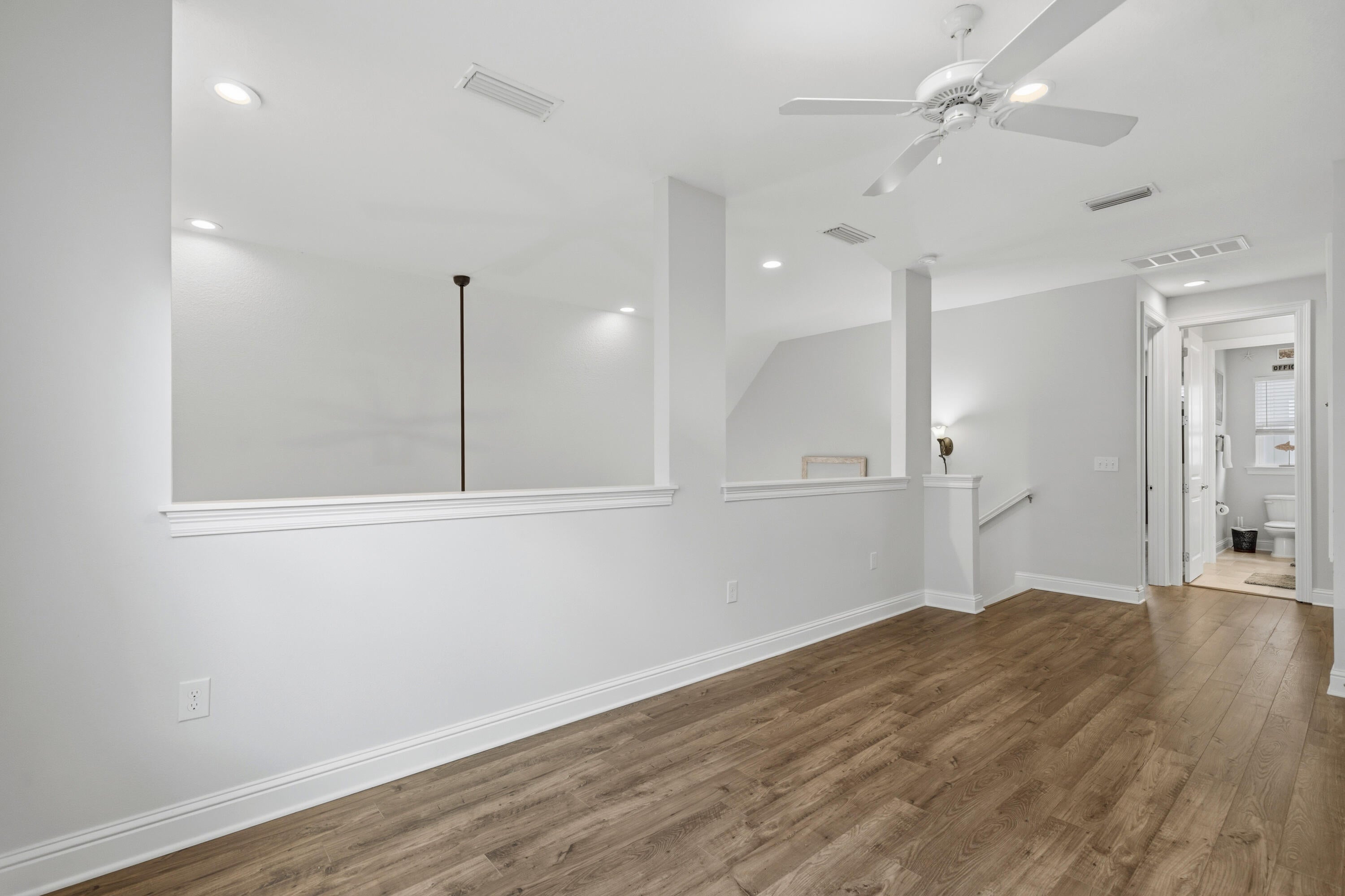 LAUREL OAKS S/D - Residential