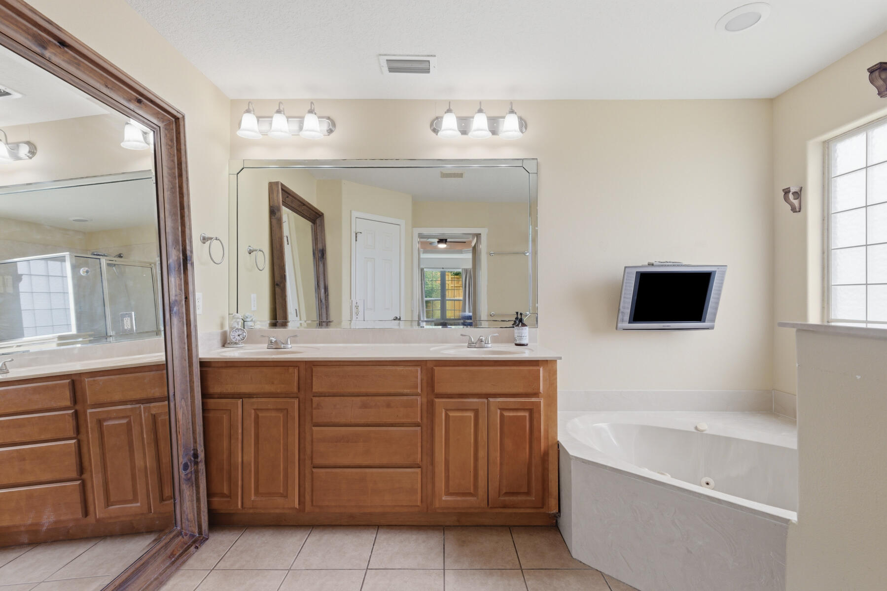 SUMMER PLACE ESTATES - Residential