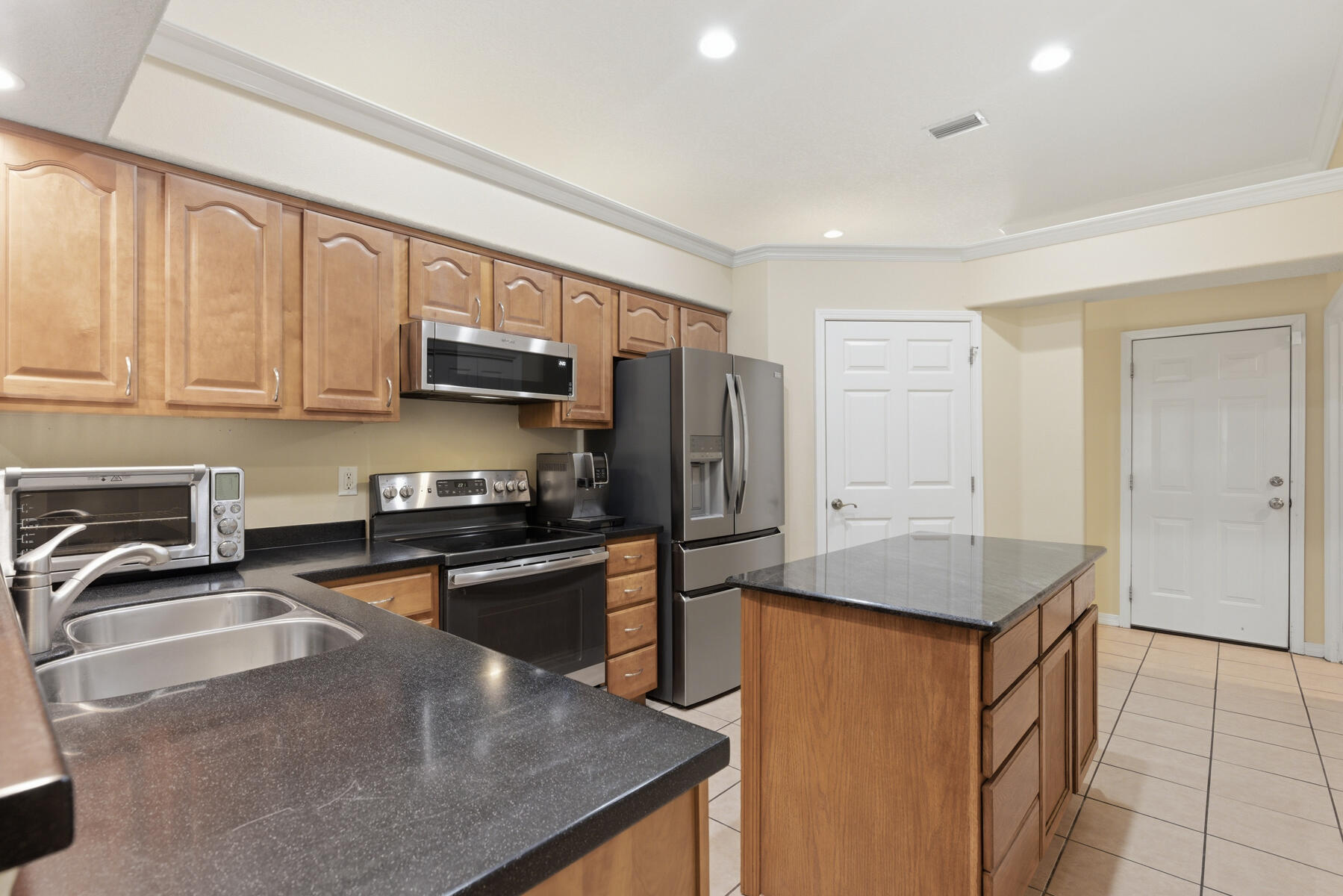 SUMMER PLACE ESTATES - Residential