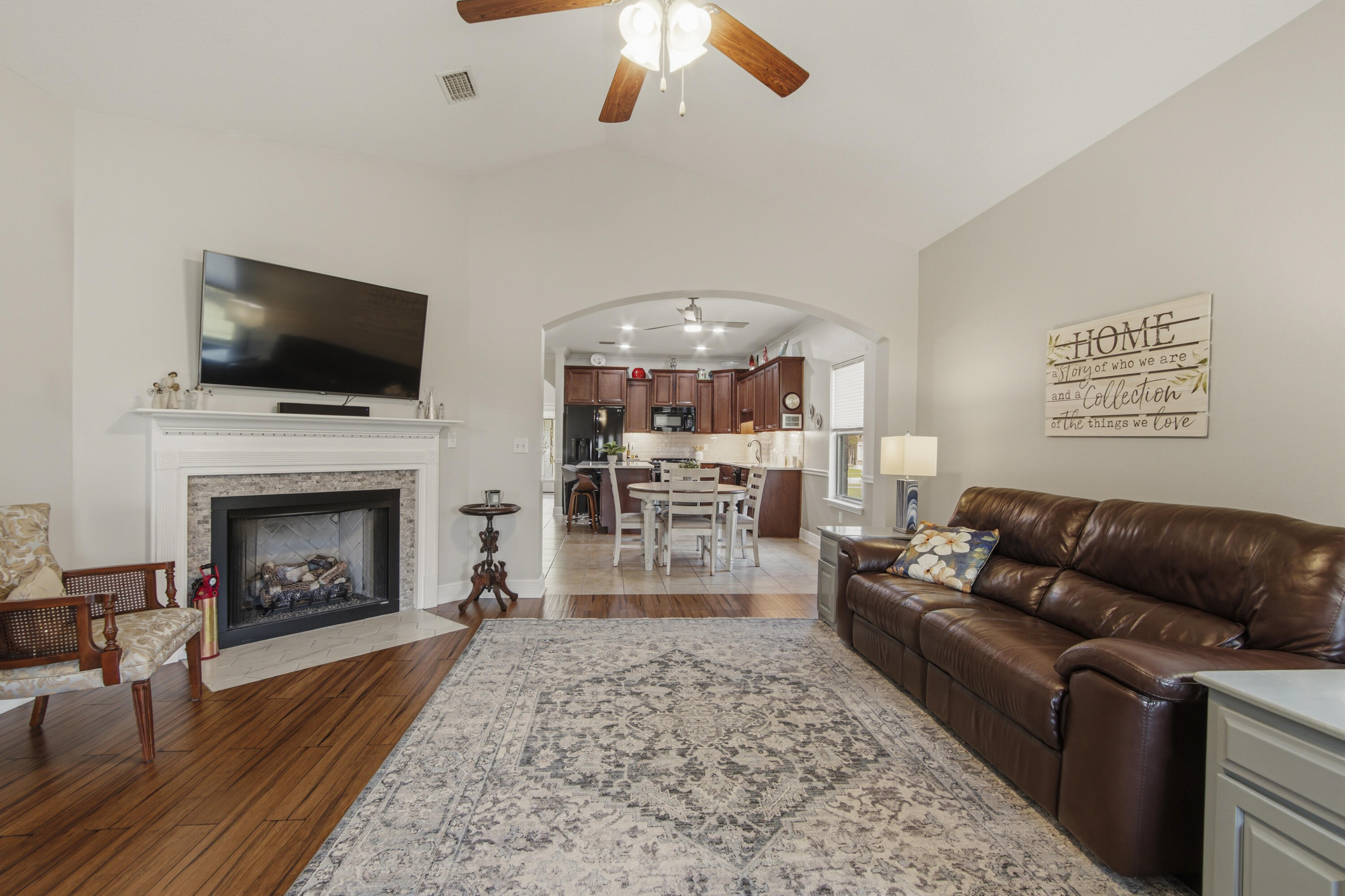HAMMOCK BAY - Residential