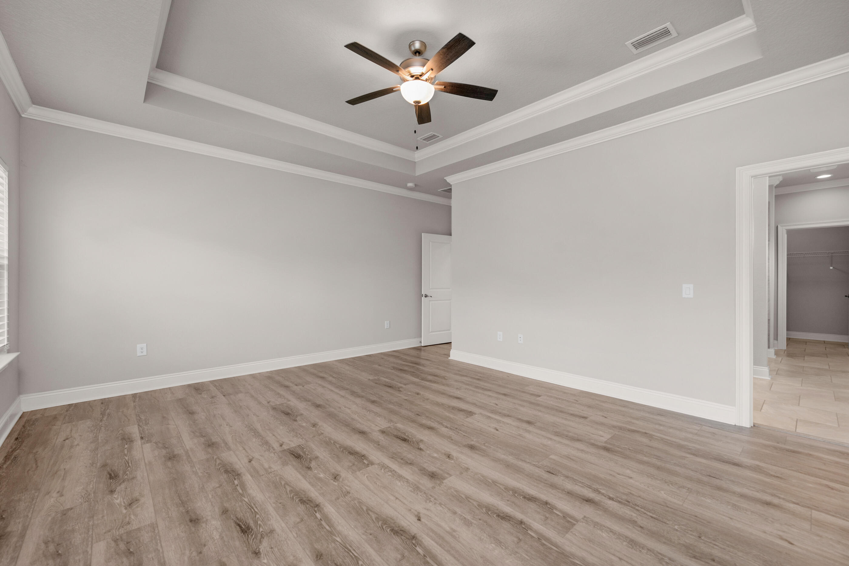 CRESCENT SHORES - Residential