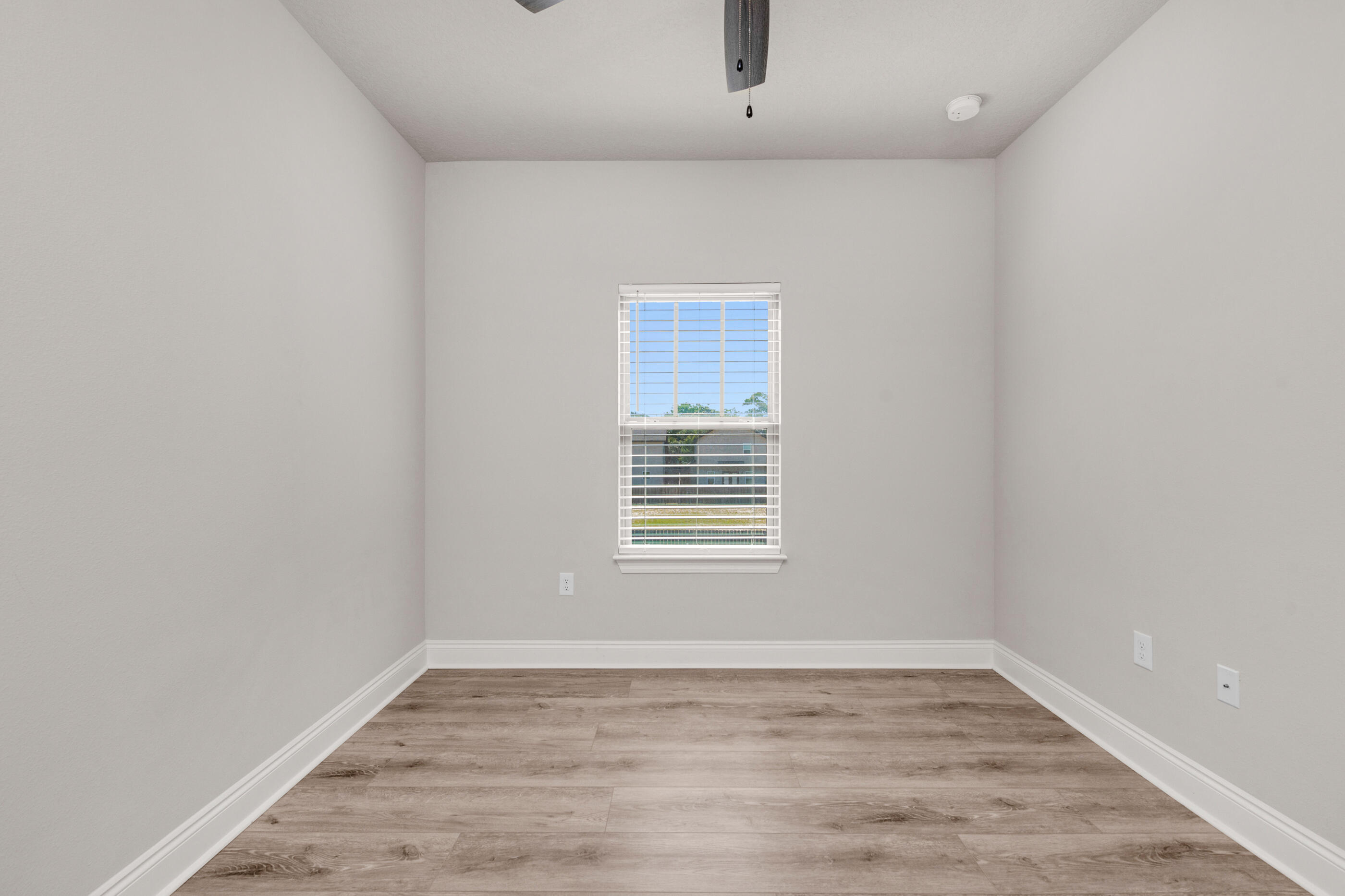 CRESCENT SHORES - Residential