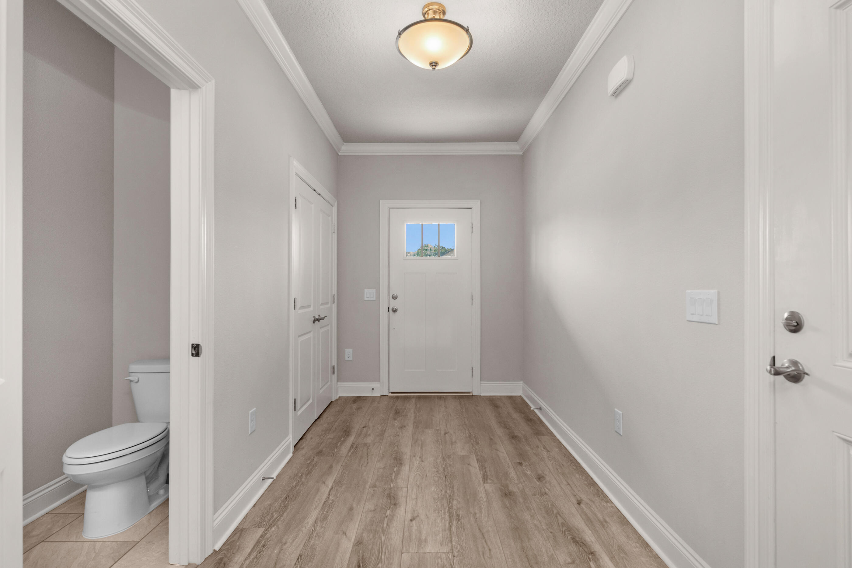 CRESCENT SHORES - Residential