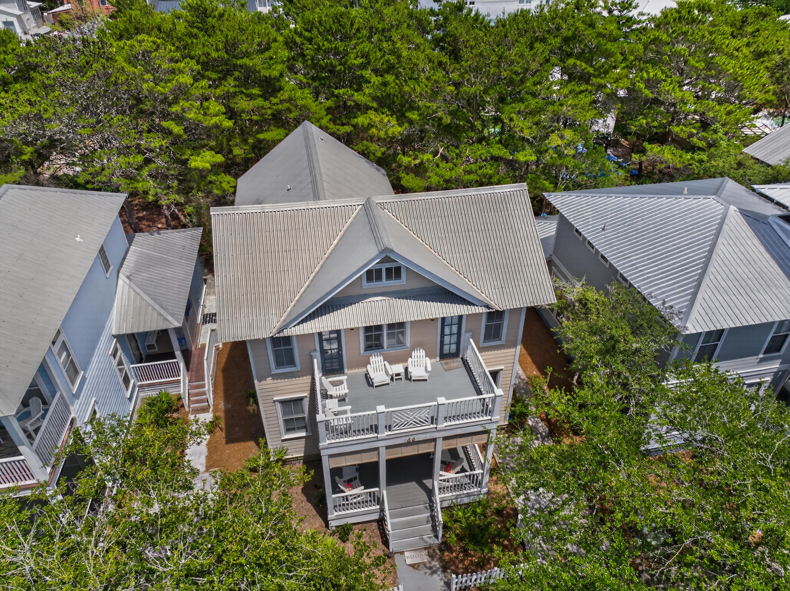 SUMMER'S EDGE - Residential