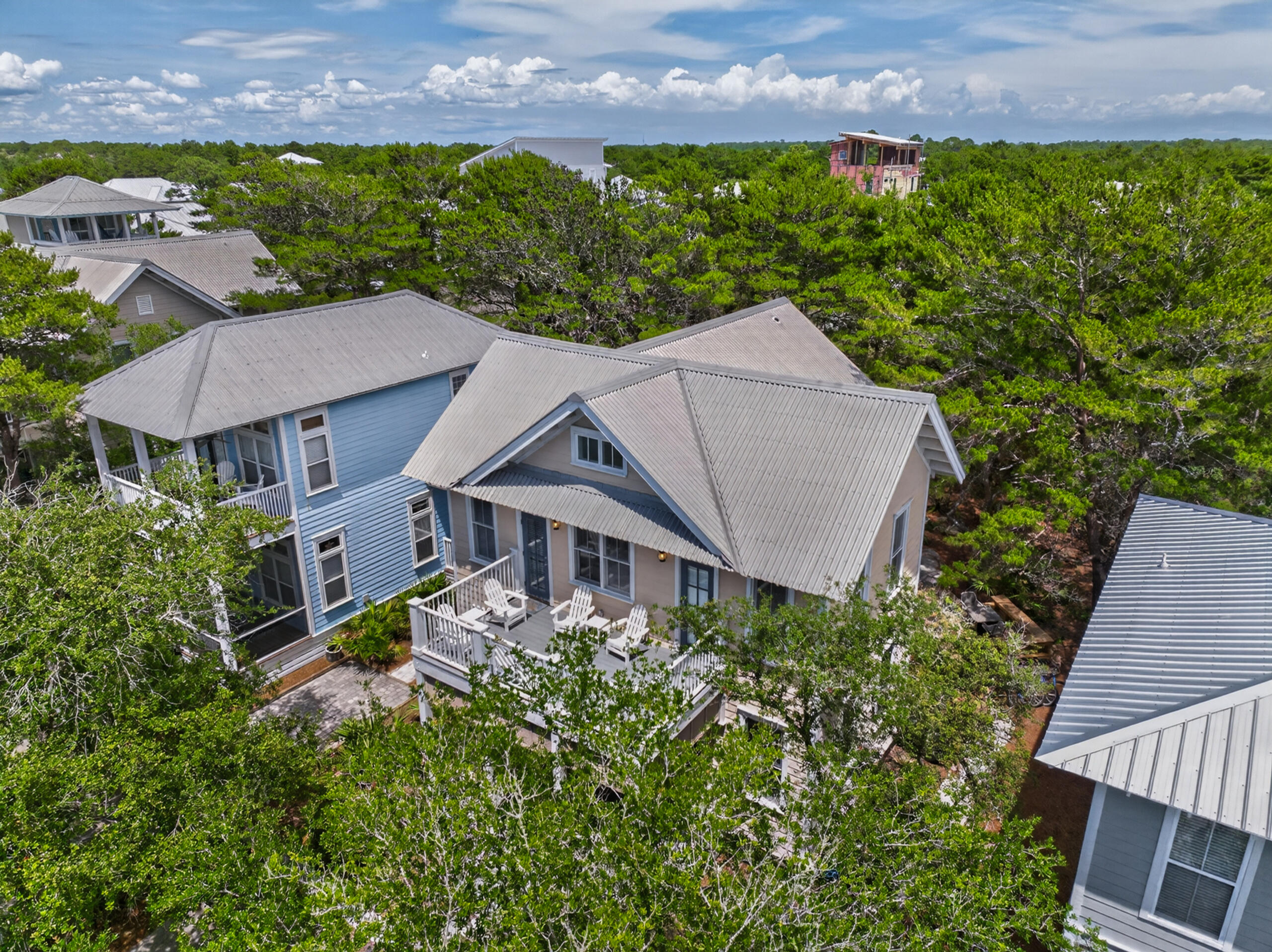 SUMMER'S EDGE - Residential