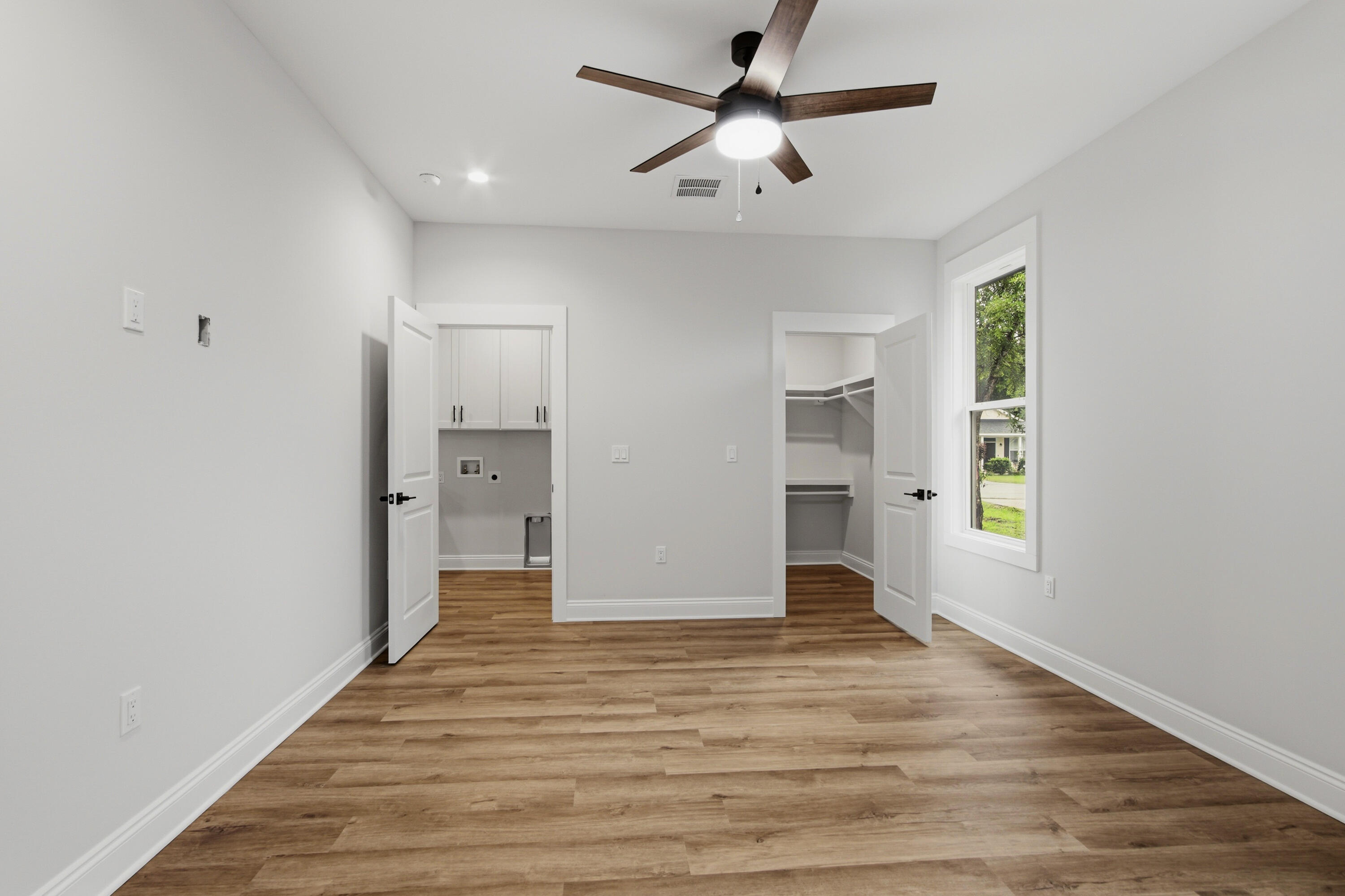 OAKWOOD LAKES ESTATES - Residential