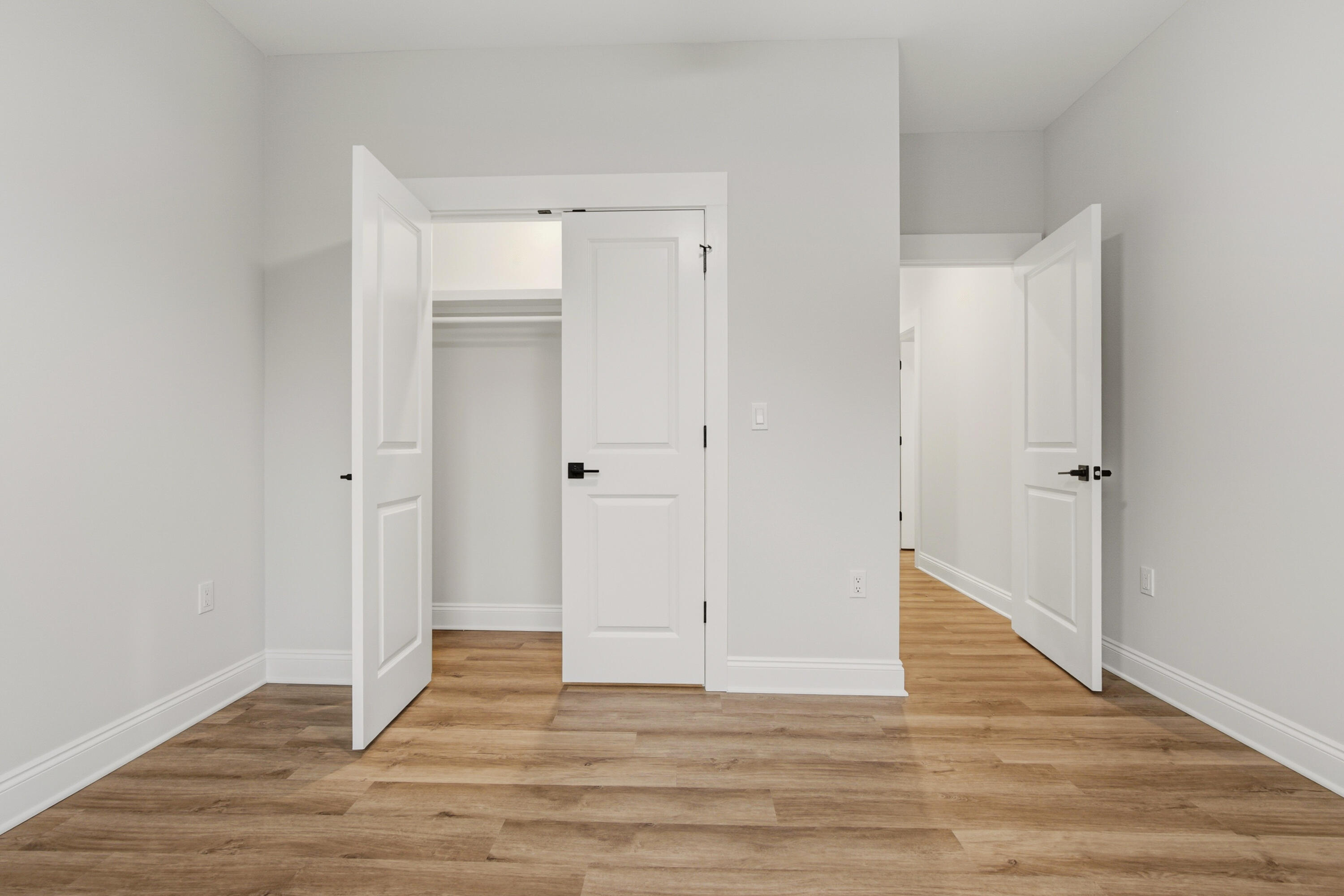 OAKWOOD LAKES ESTATES - Residential