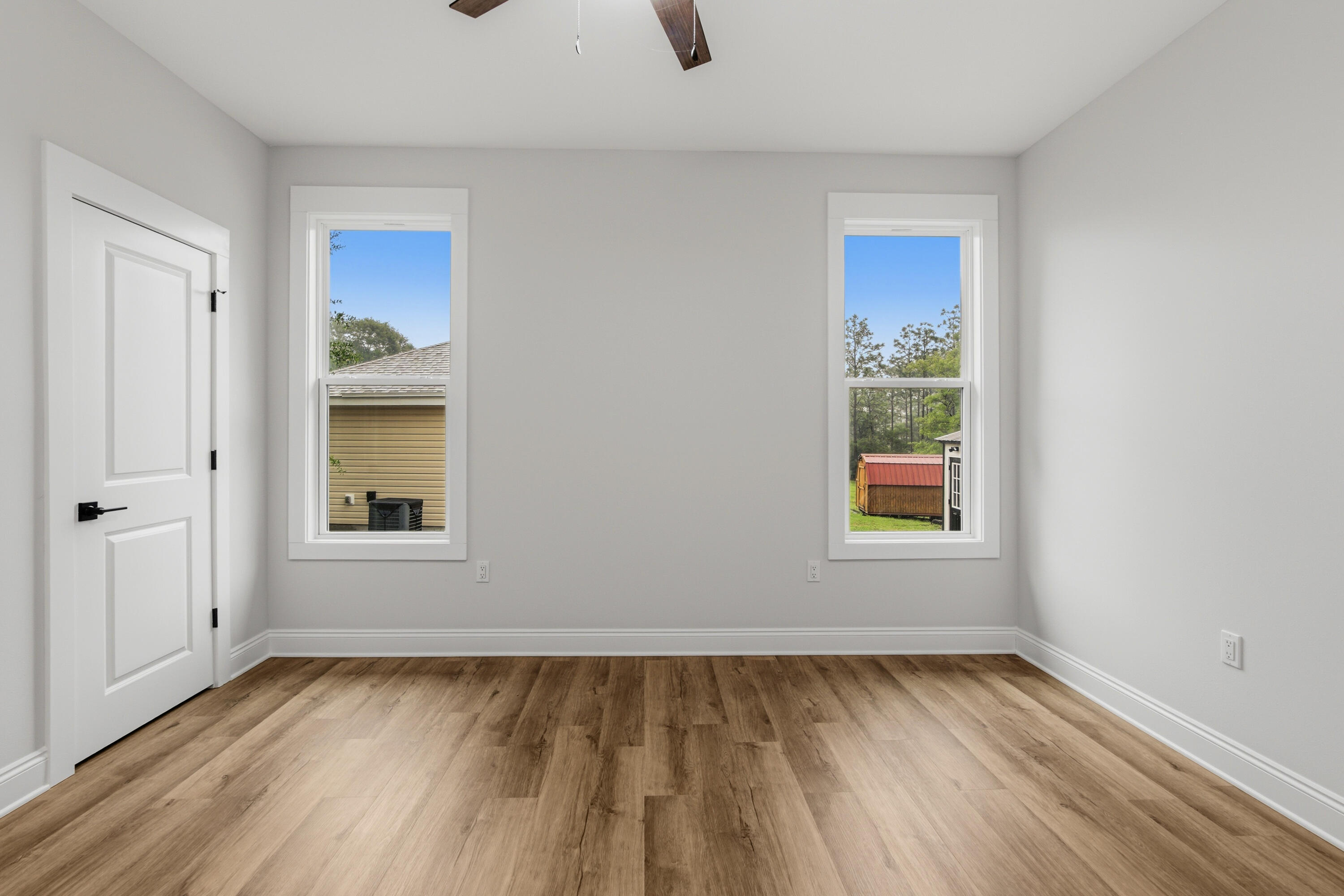 OAKWOOD LAKES ESTATES - Residential