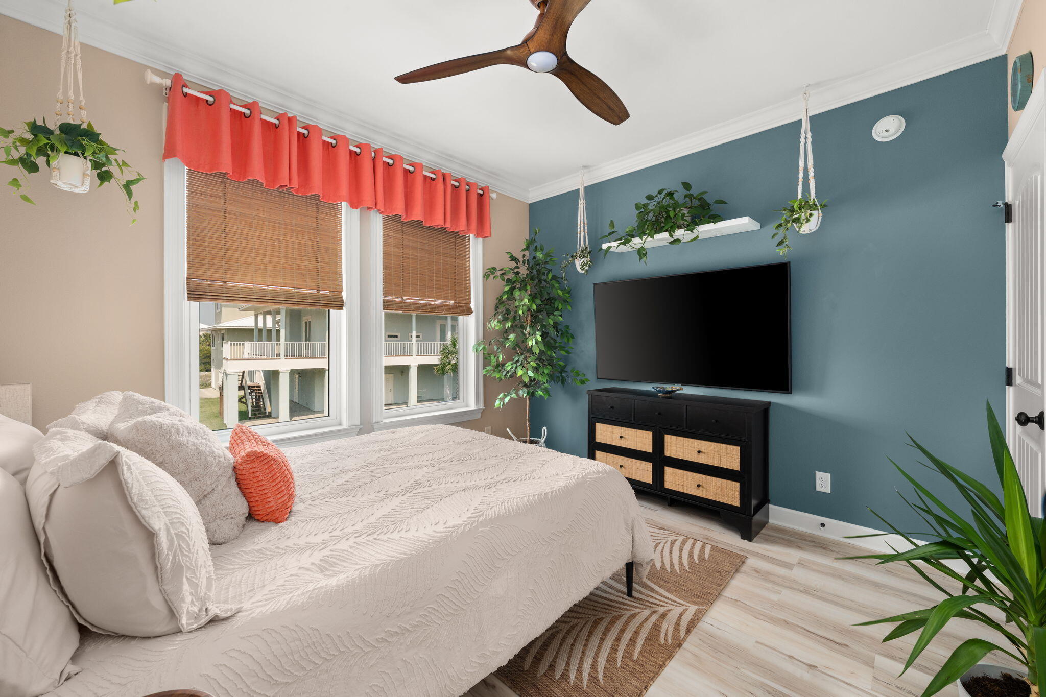 CARIBBEAN ISLES - Residential