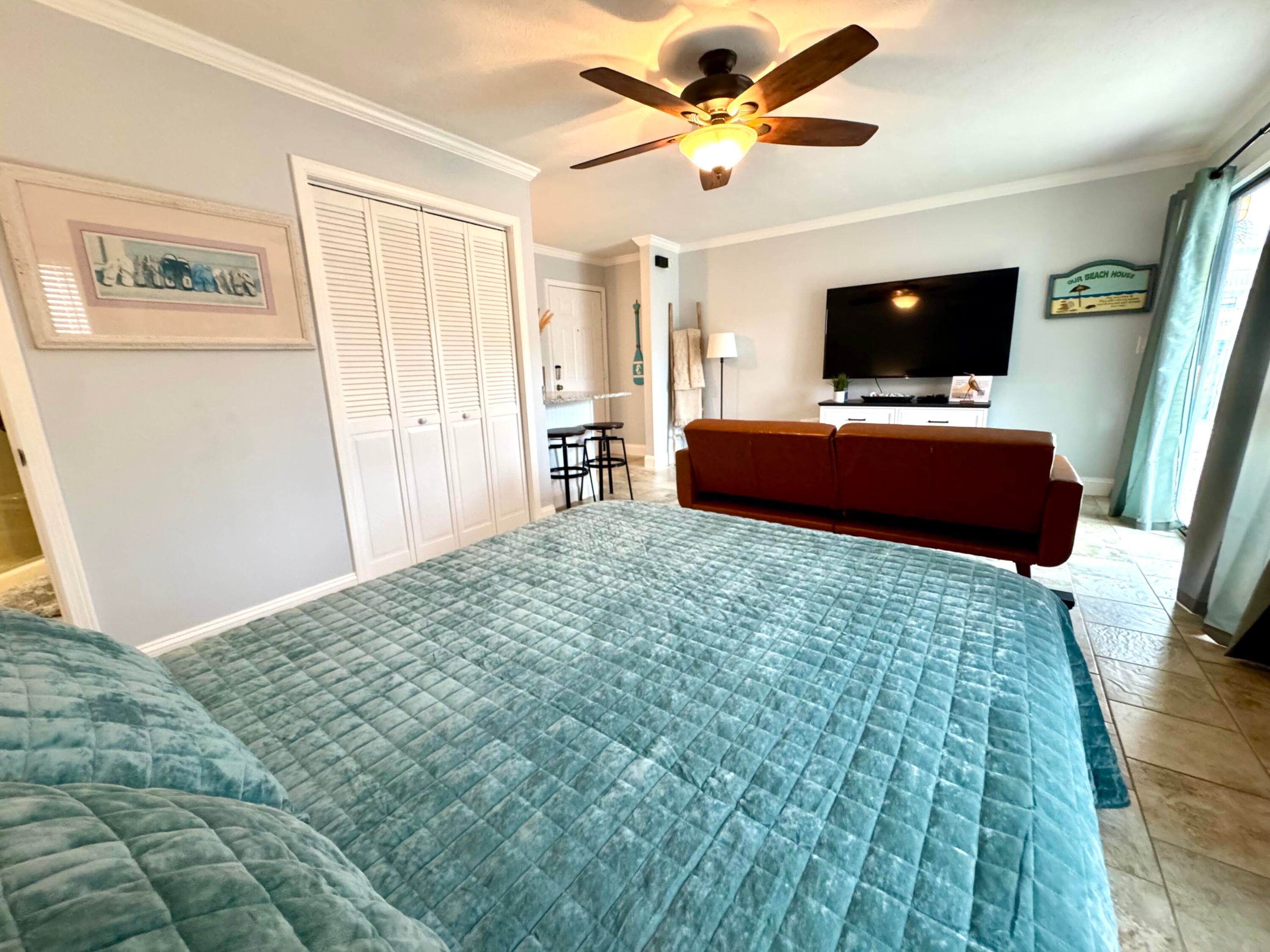PIRATES COVE INLET CONDO - Residential