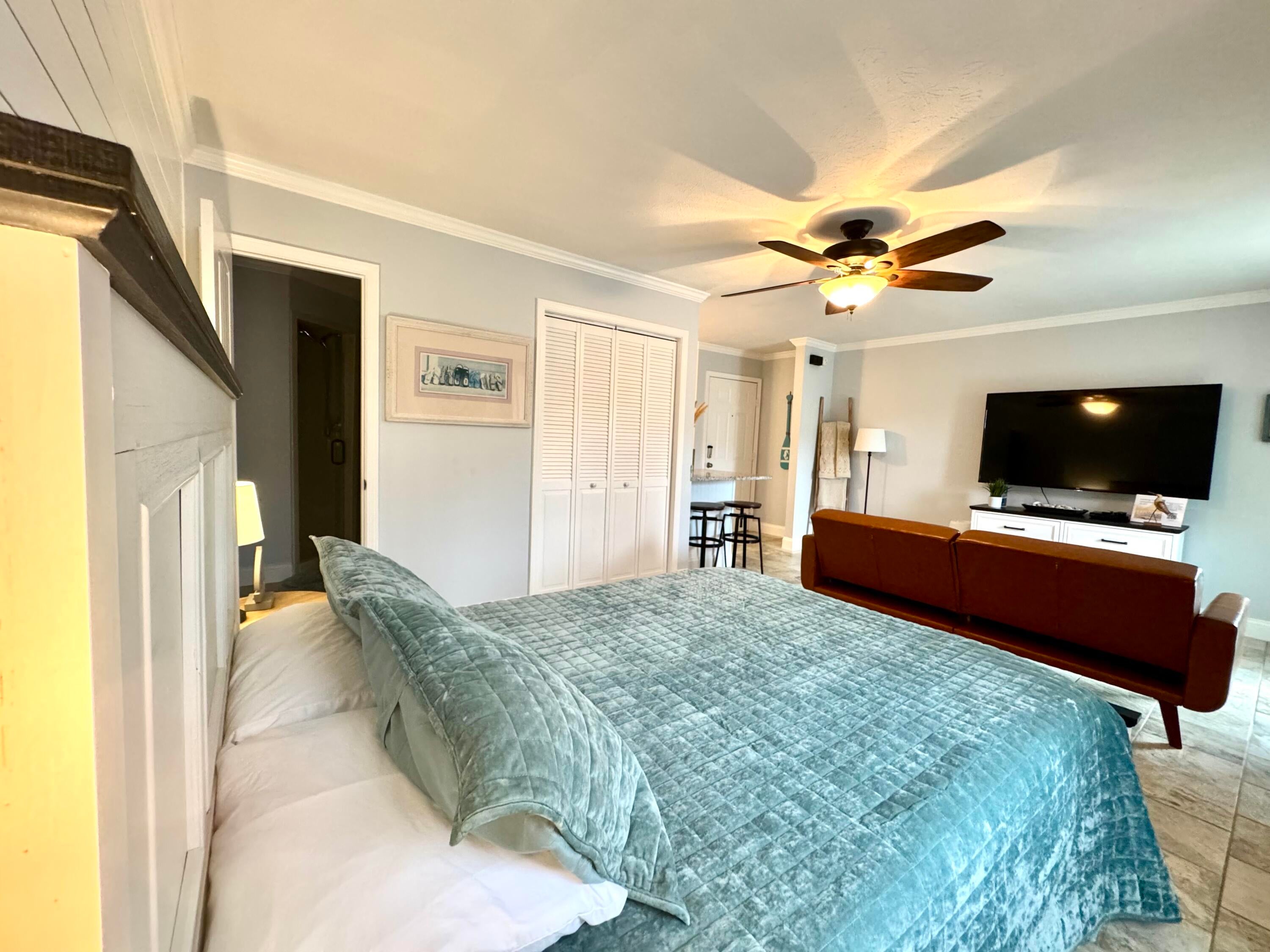 PIRATES COVE INLET CONDO - Residential