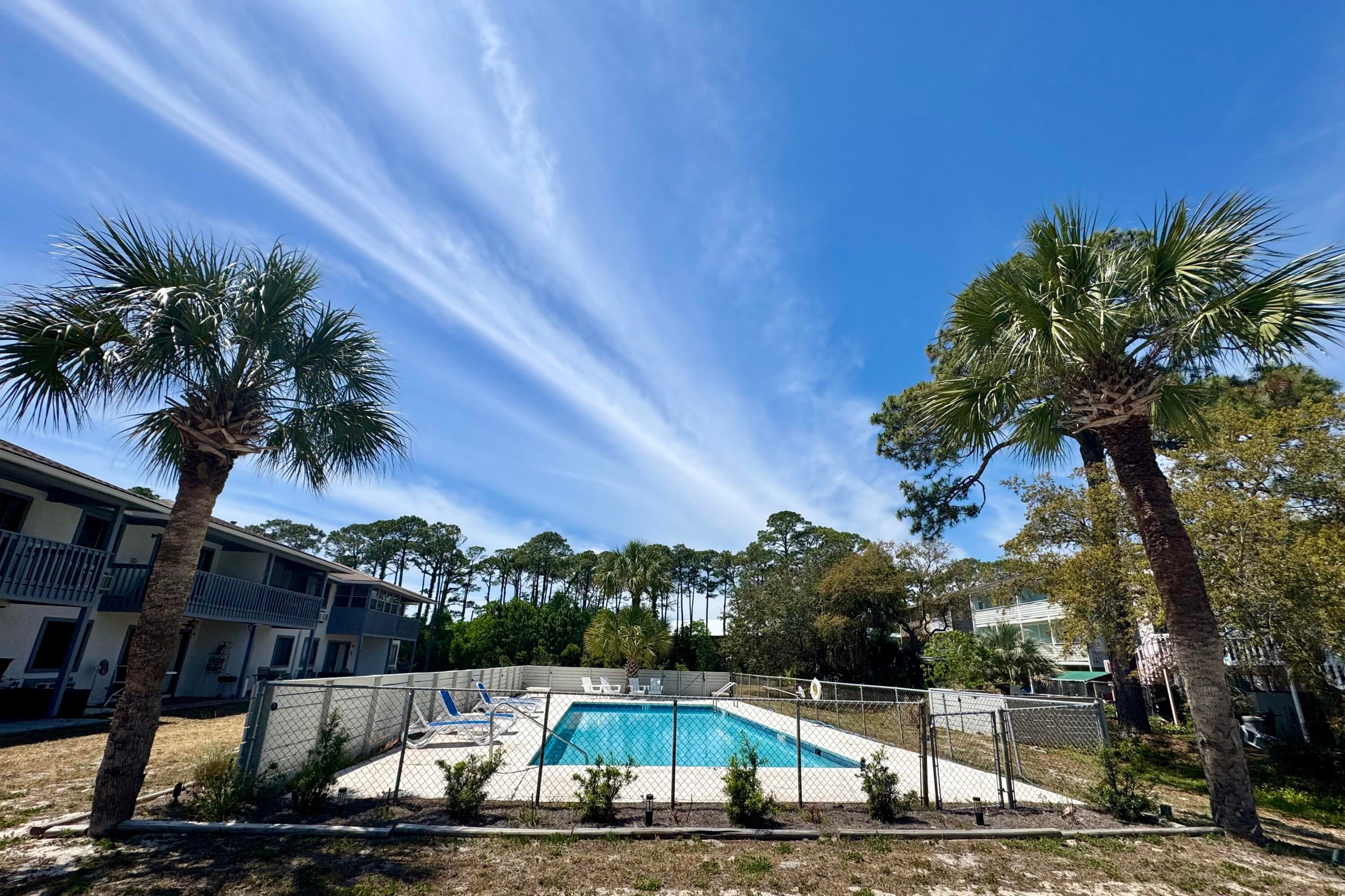 PIRATES COVE INLET CONDO - Residential