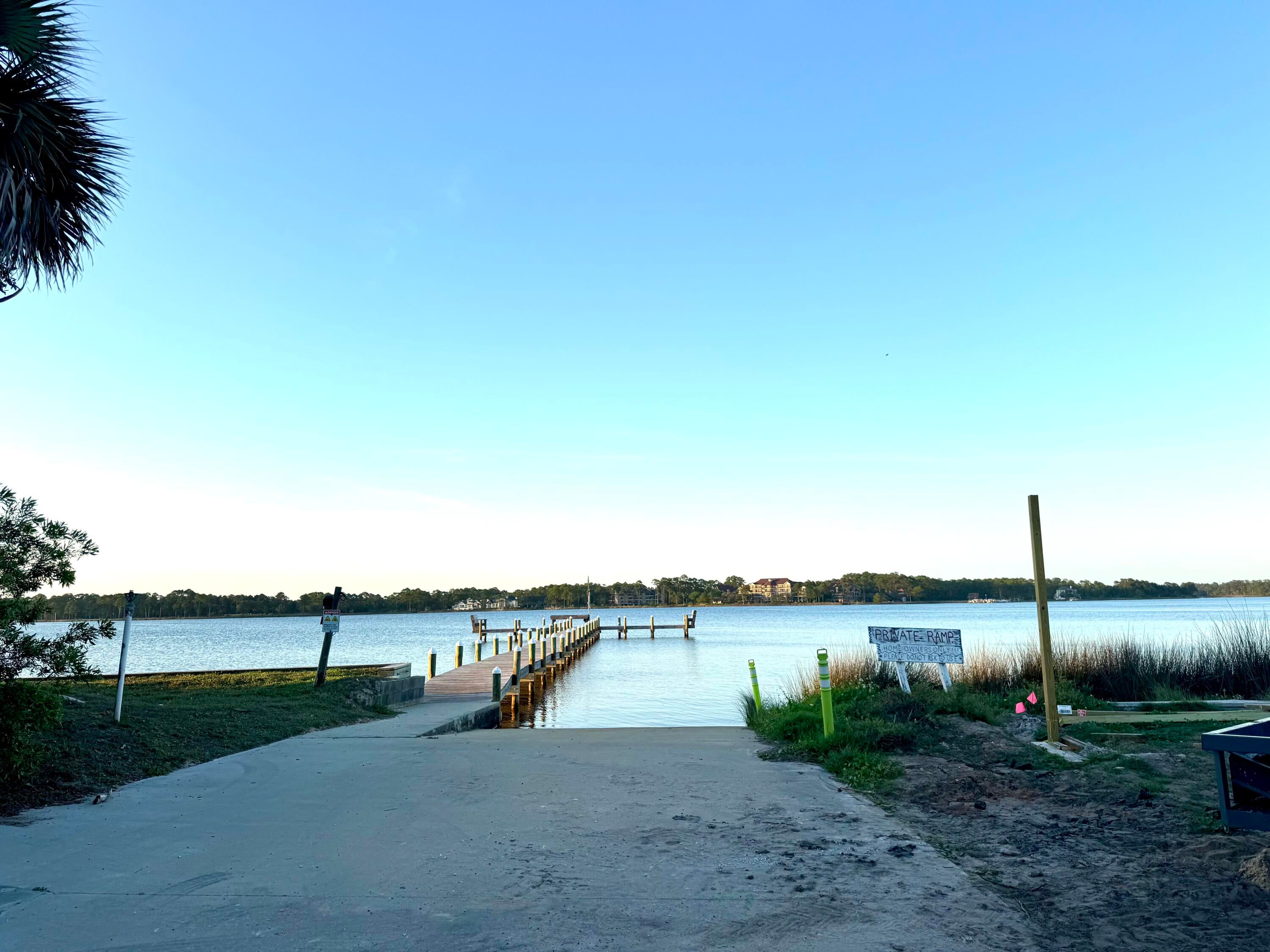 PIRATES COVE INLET CONDO - Residential
