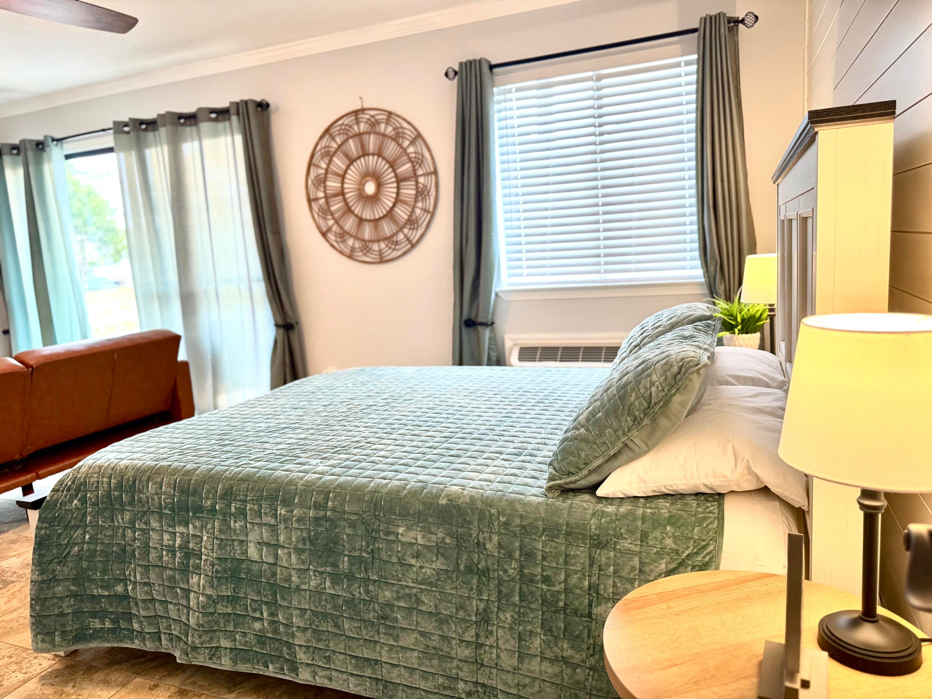 PIRATES COVE INLET CONDO - Residential