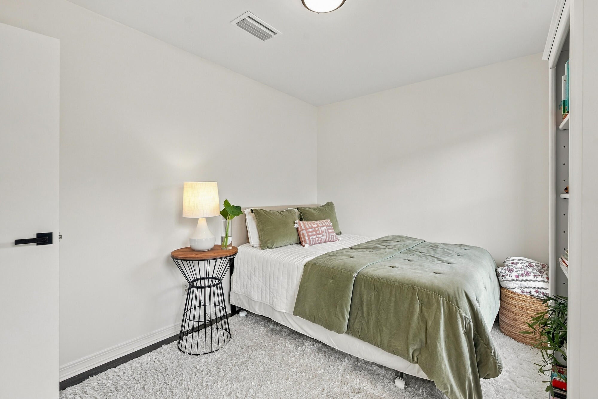 JACKSON TRAIL - Residential