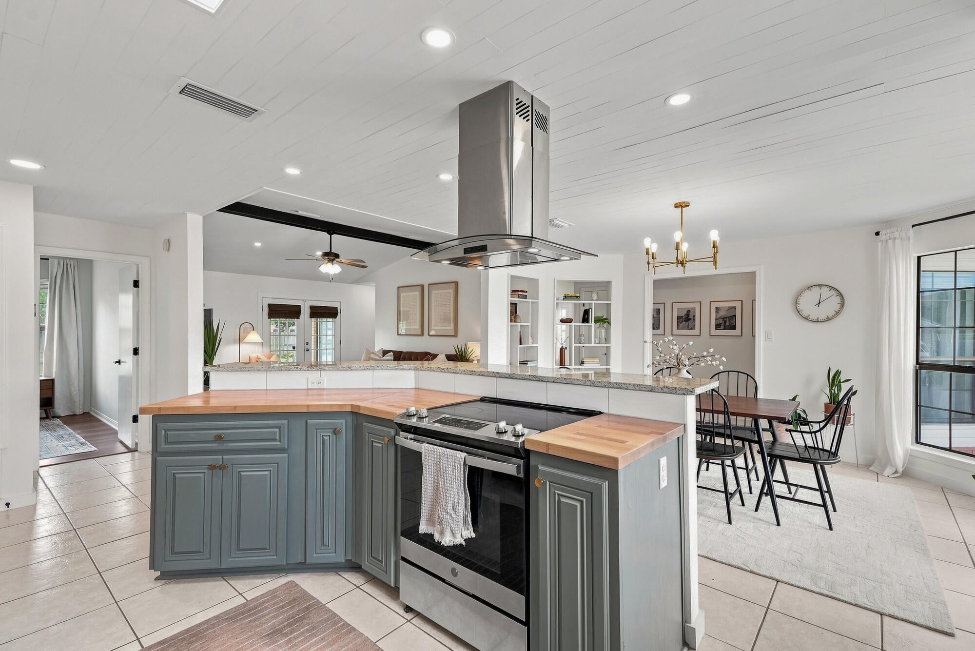 JACKSON TRAIL - Residential